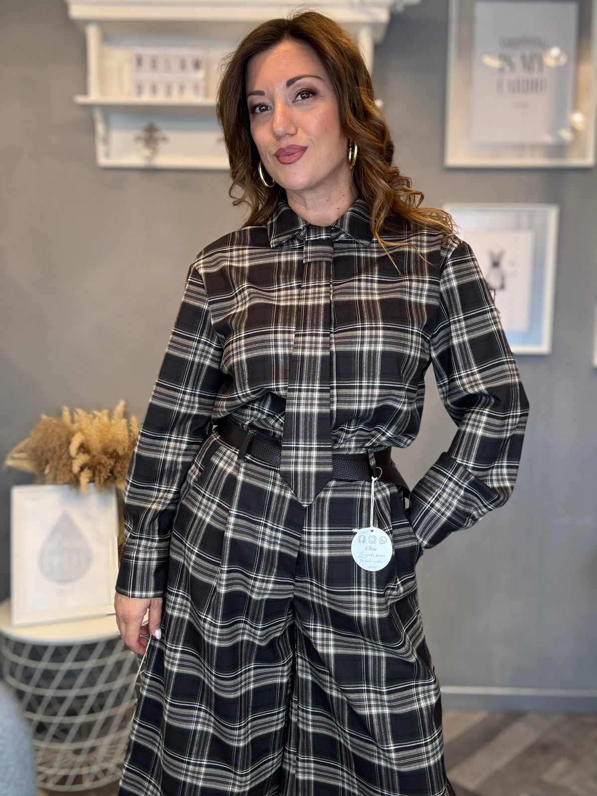 Camicia check moro e verde militare con cravatta