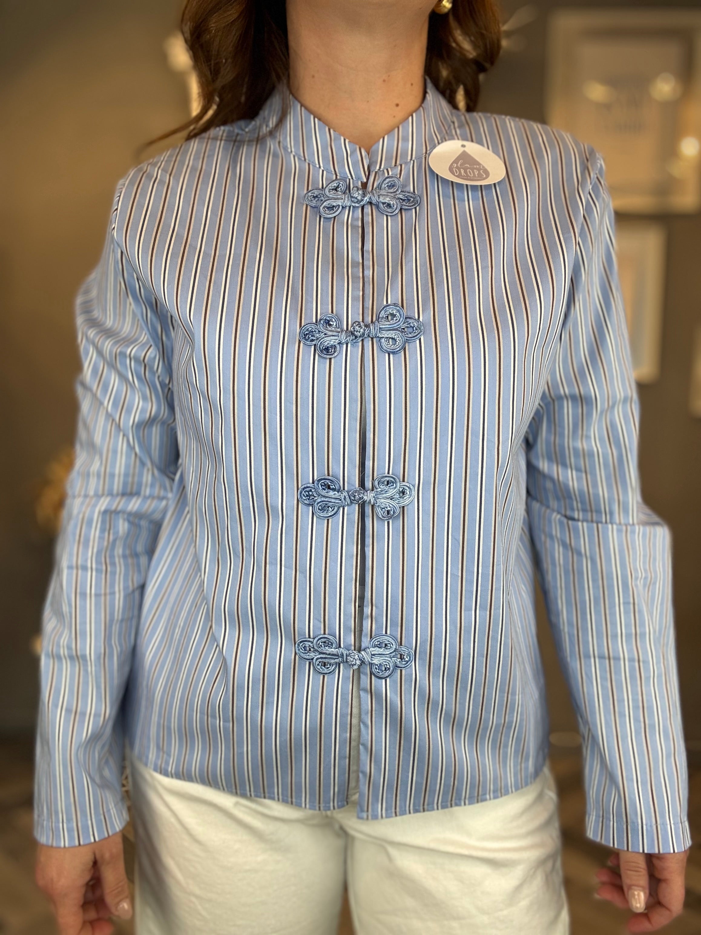 Camicia alamari celeste a righe