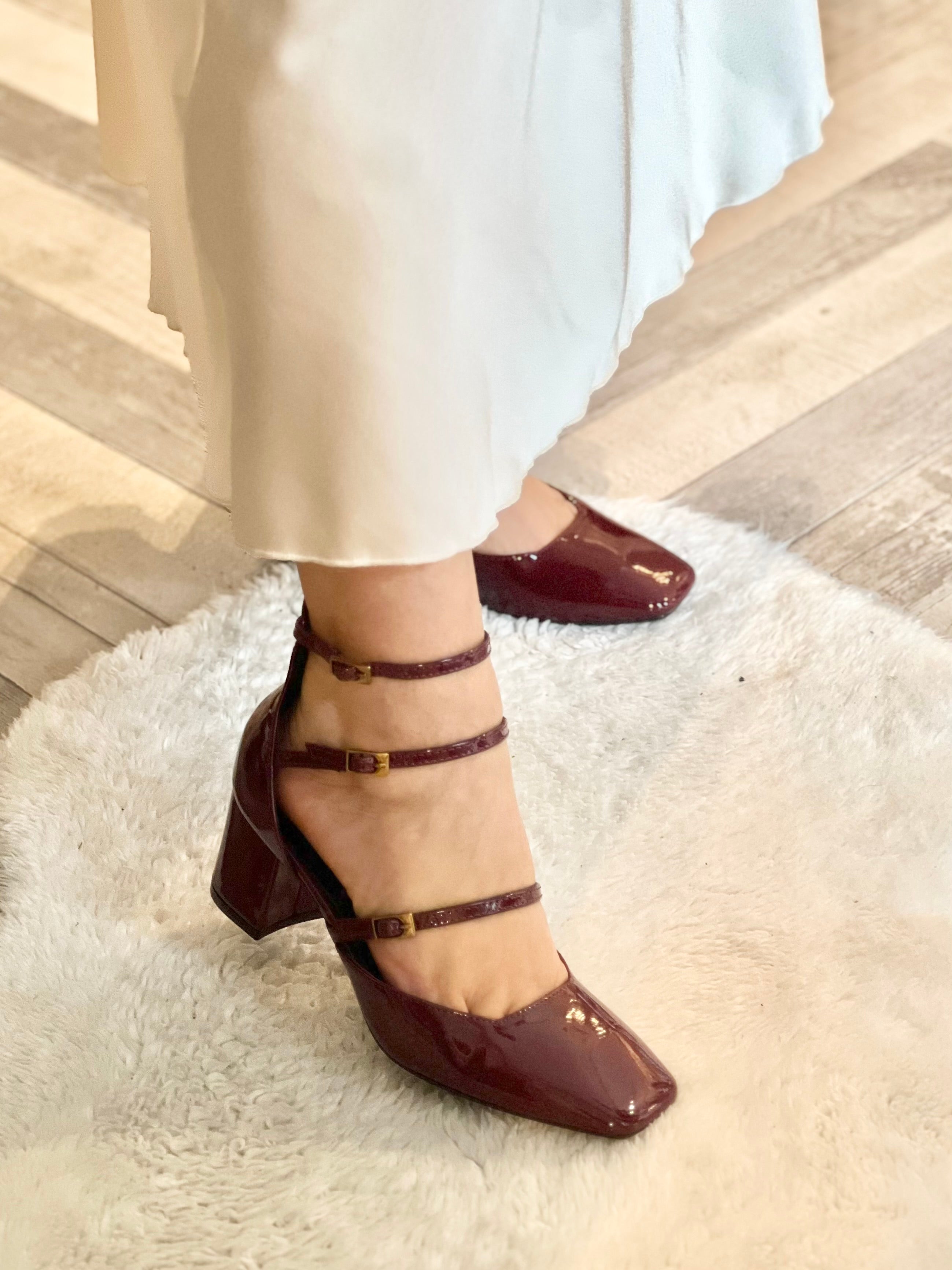 Mary Jane in vernice con tacco