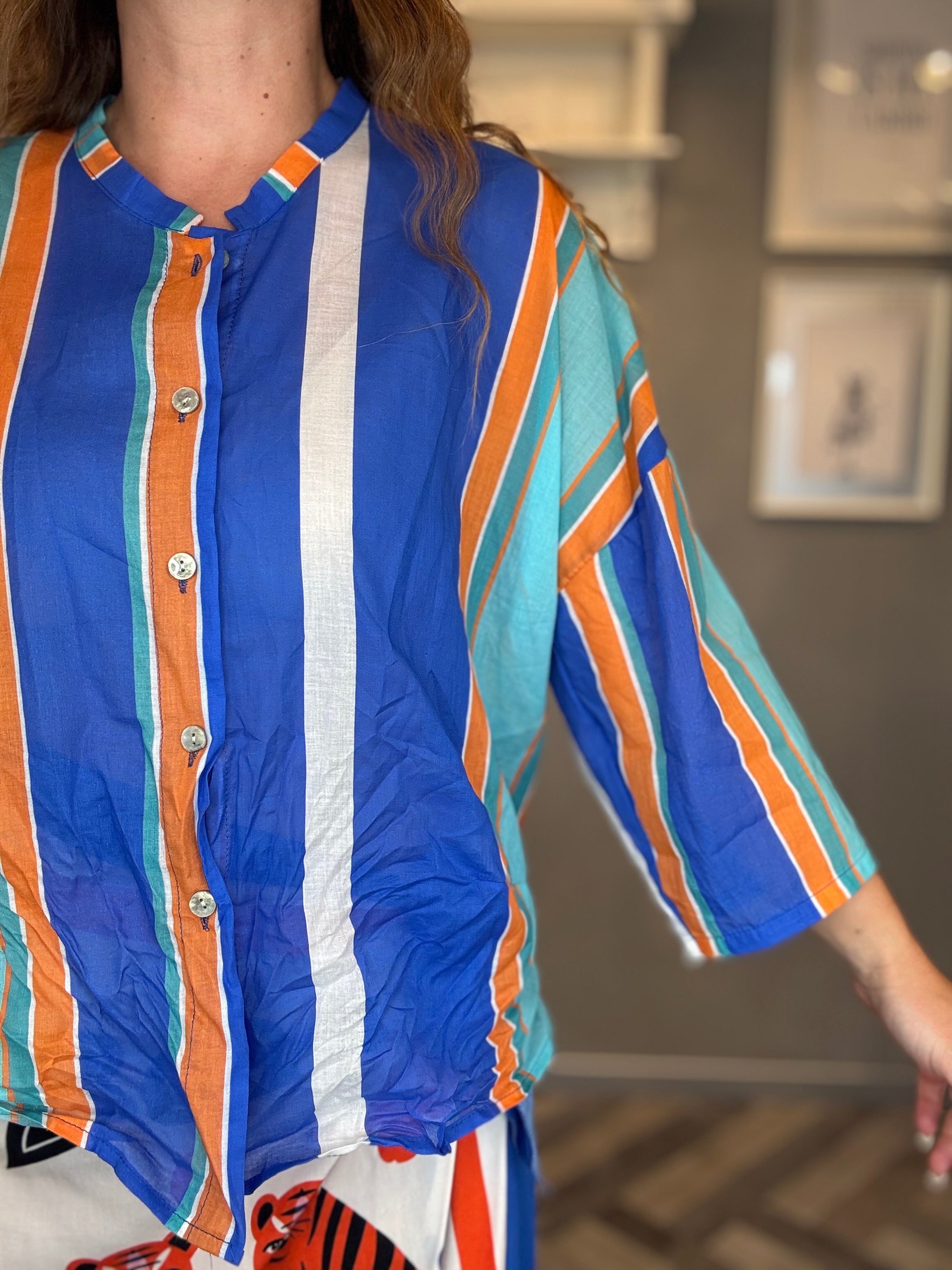 Camicia Isla Bonita coreana multiriga blu, turchese e arancio