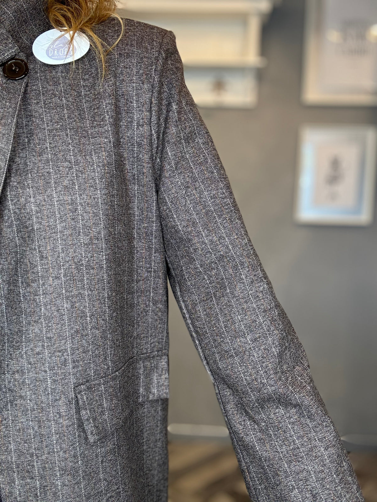 Blazer gessato fango collo incrociato