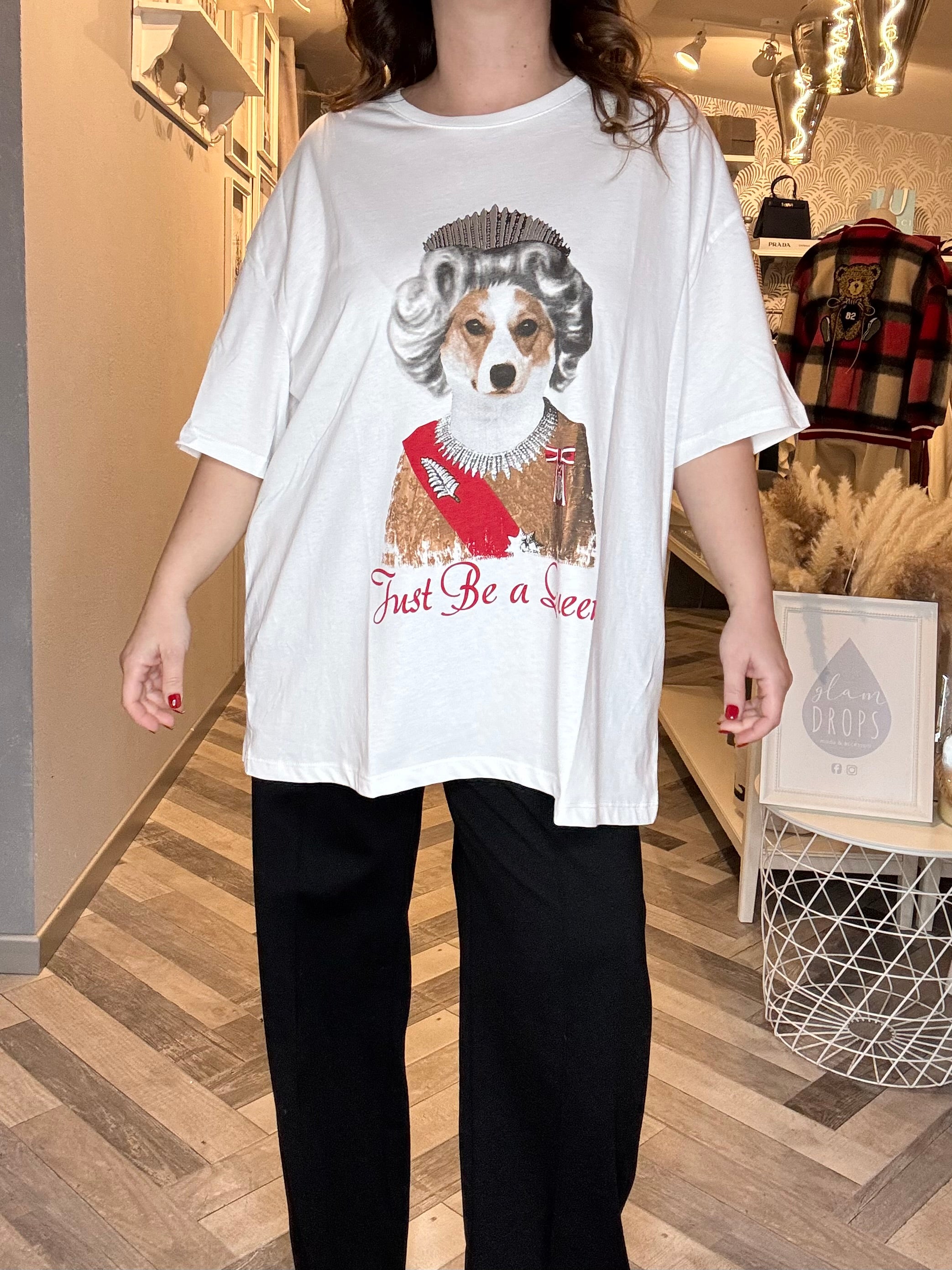 Lumina t-shirt over Just be a queen