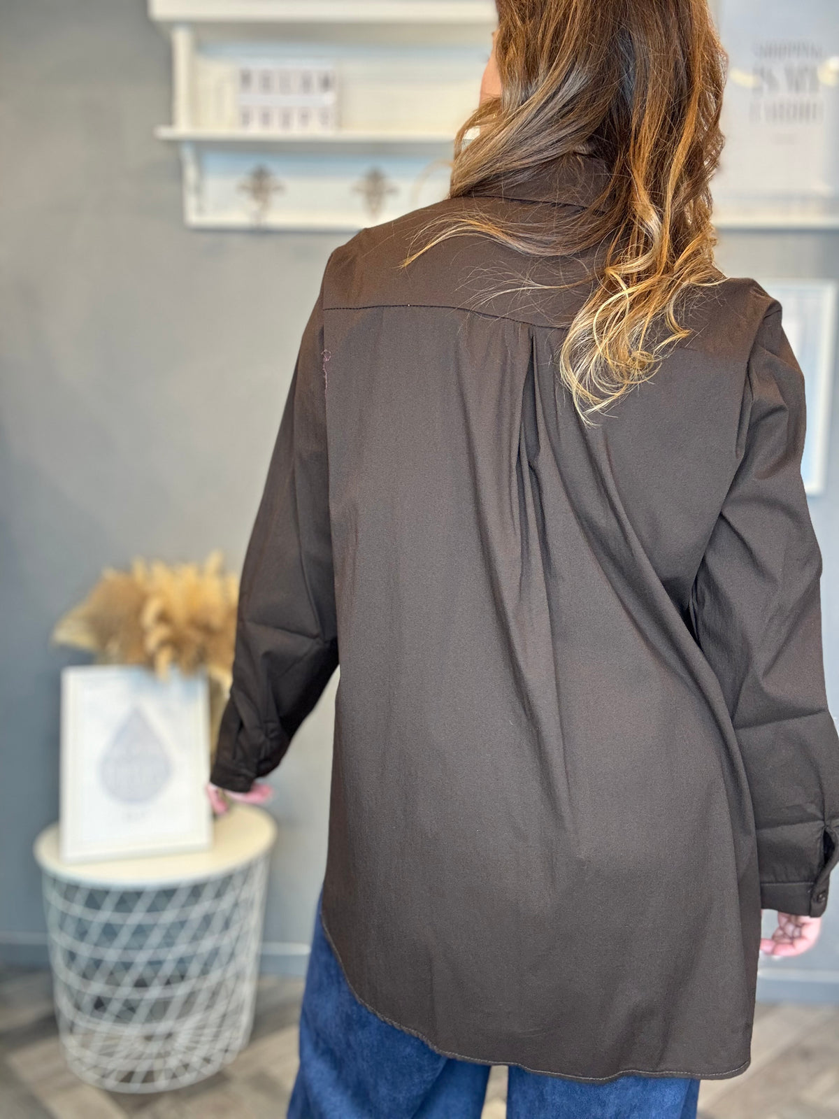 Camicia over Essential cioccolato
