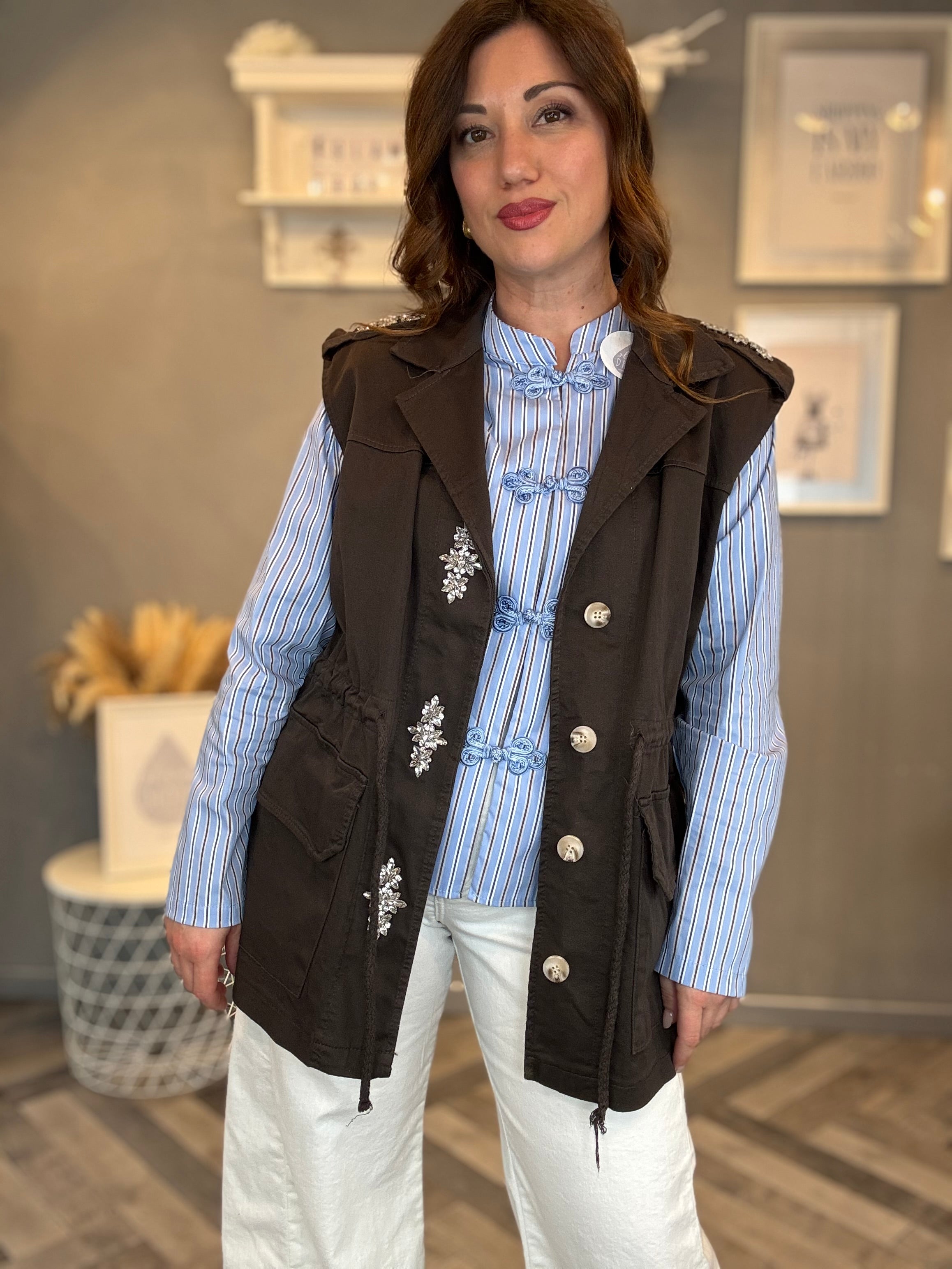 Gilet gioiello con cabochon moro