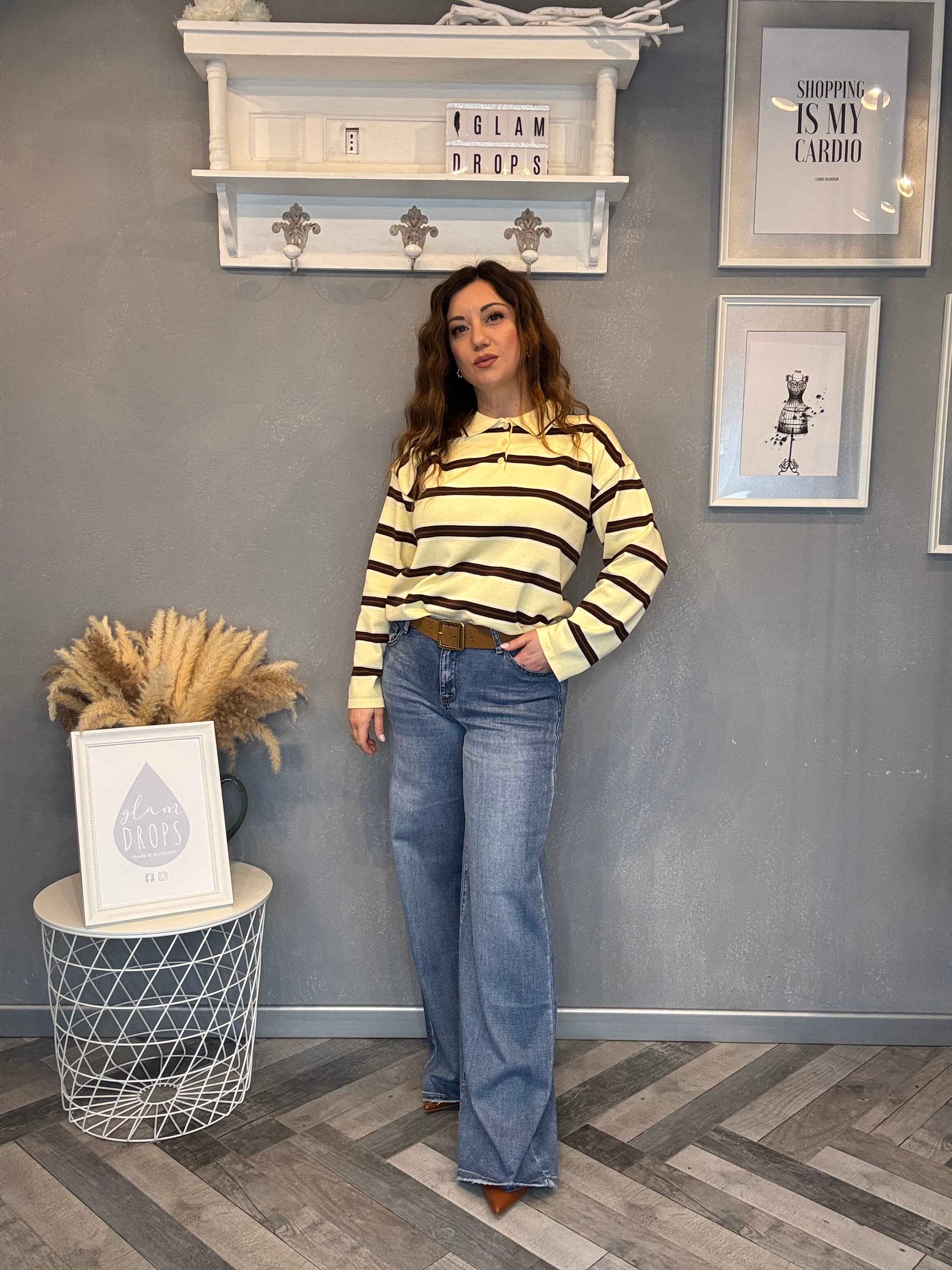 Jeans relax fit con cintura