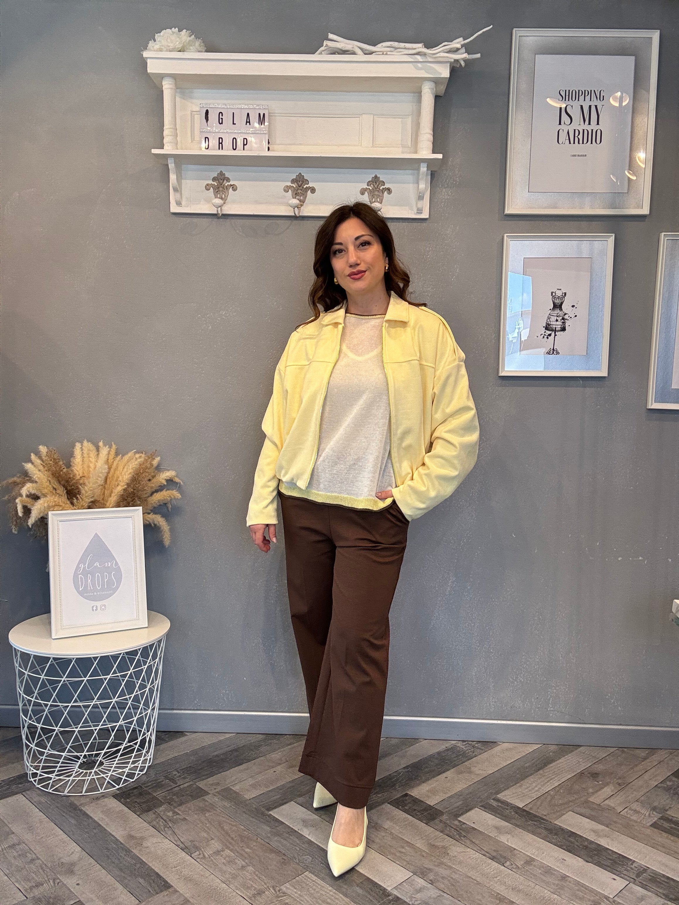 Bomber in eco suede giallo pastello