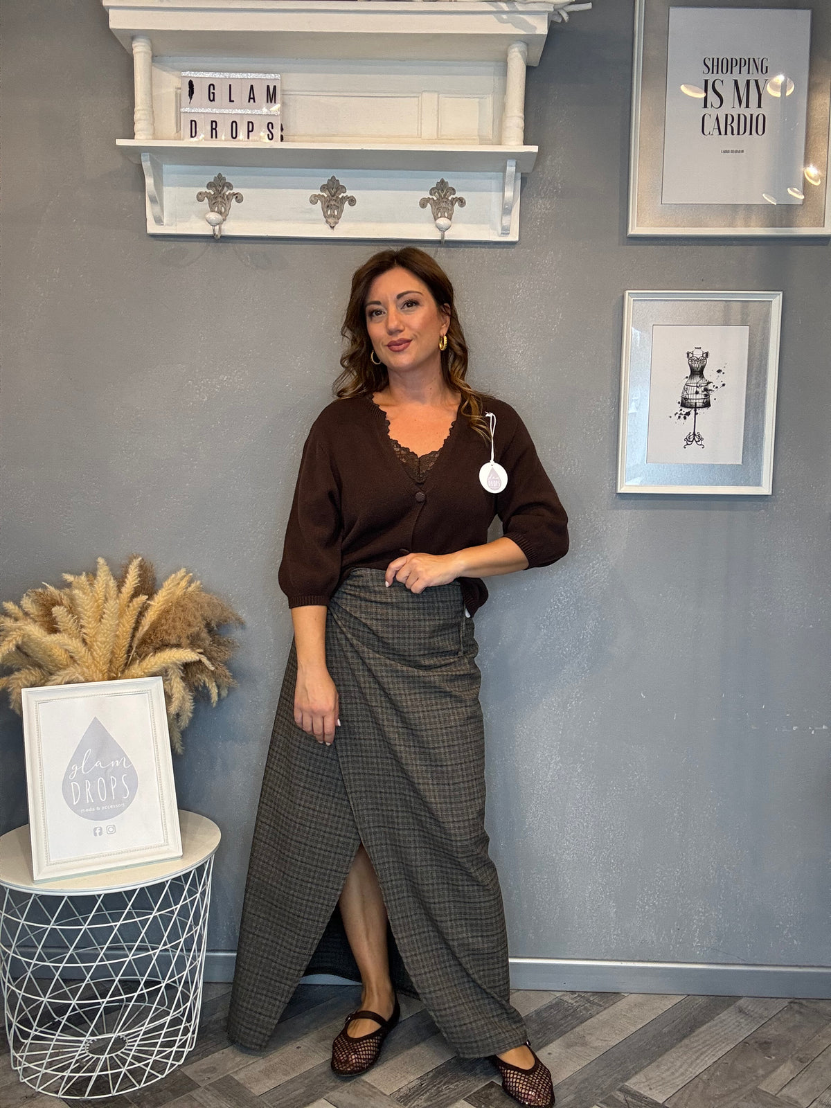 Cardigan Essential bottoni rivestiti moro