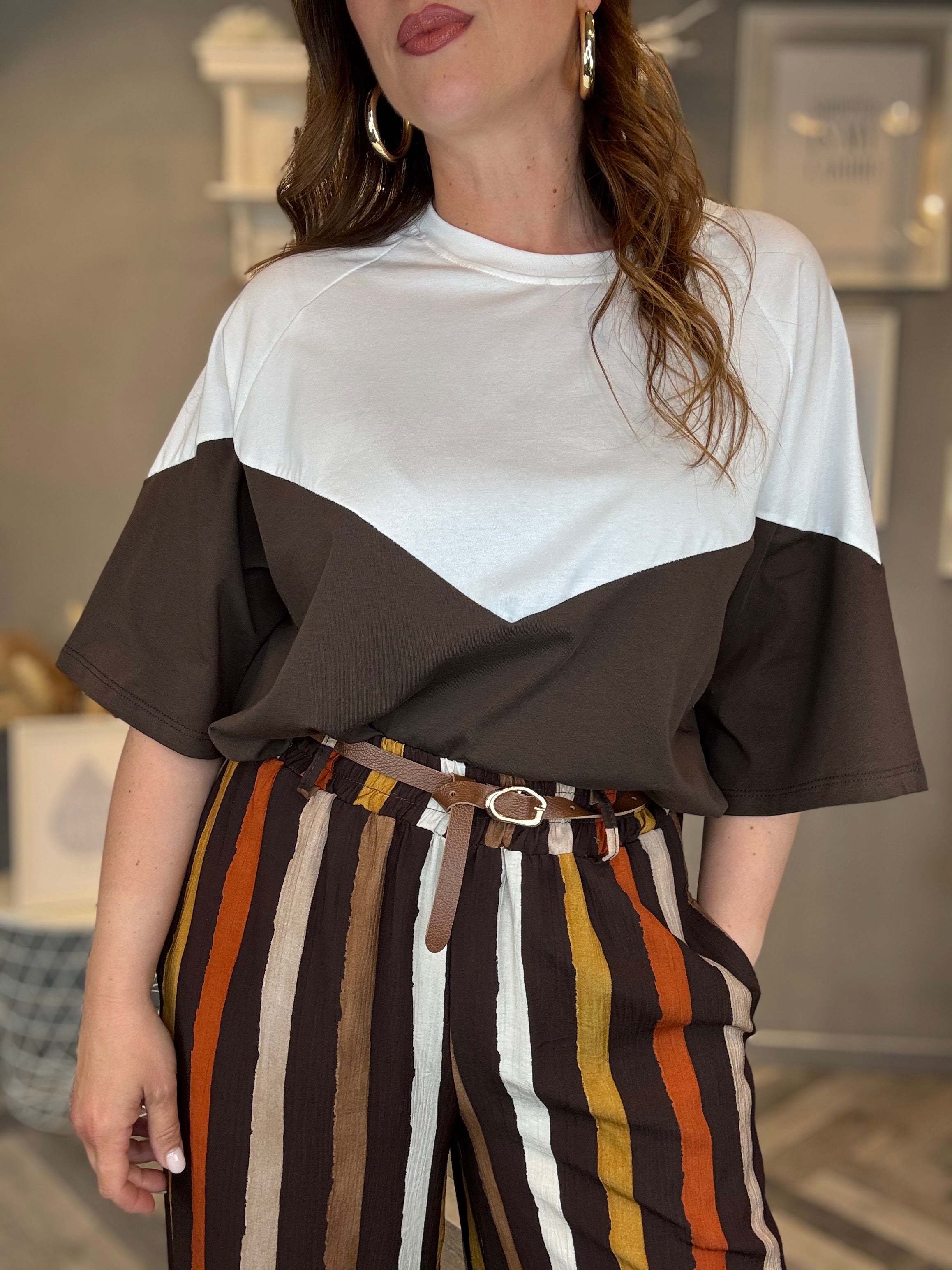 T-shirt over bicolor moro e bianco