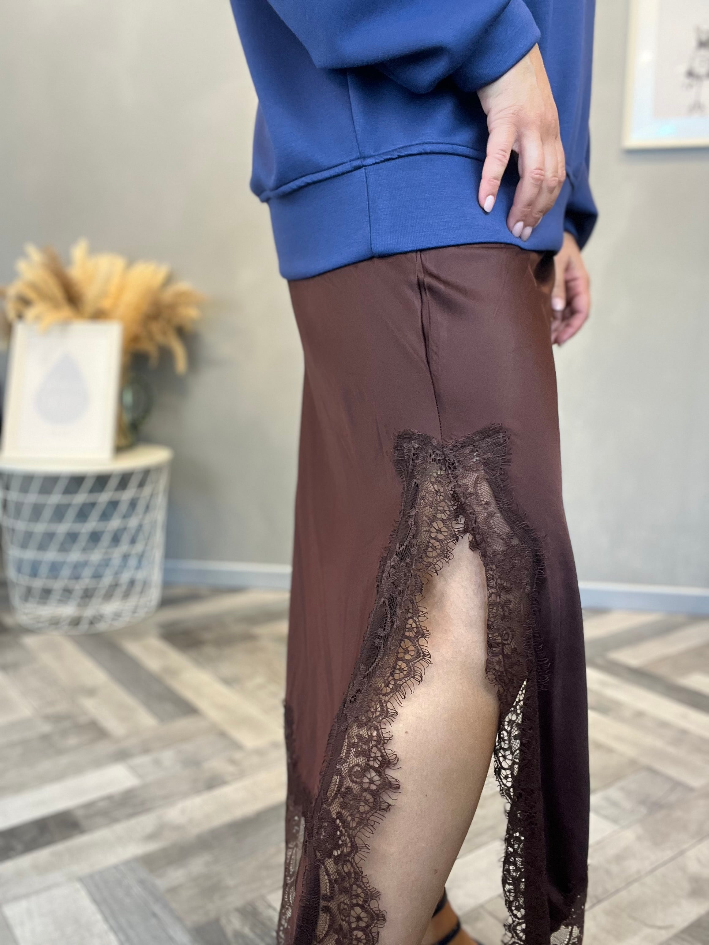 Lumina gonna raso e pizzo cioccolato