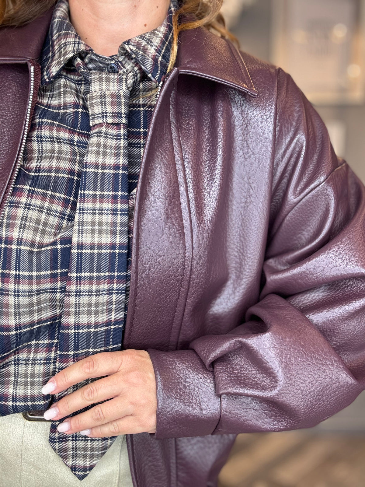 Camicia check blu e bordeaux con cravatta