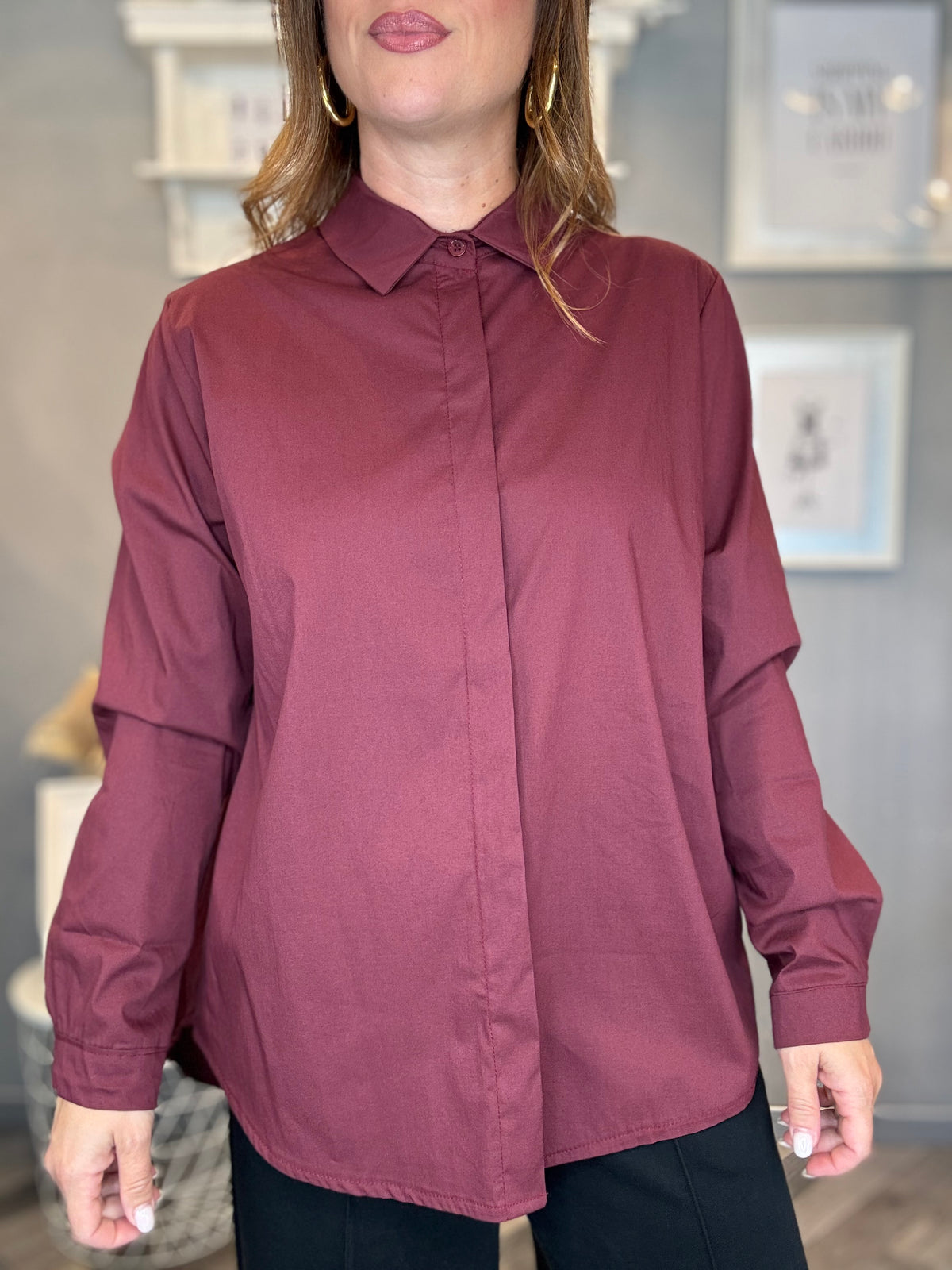 Camicia over Essential bordeaux