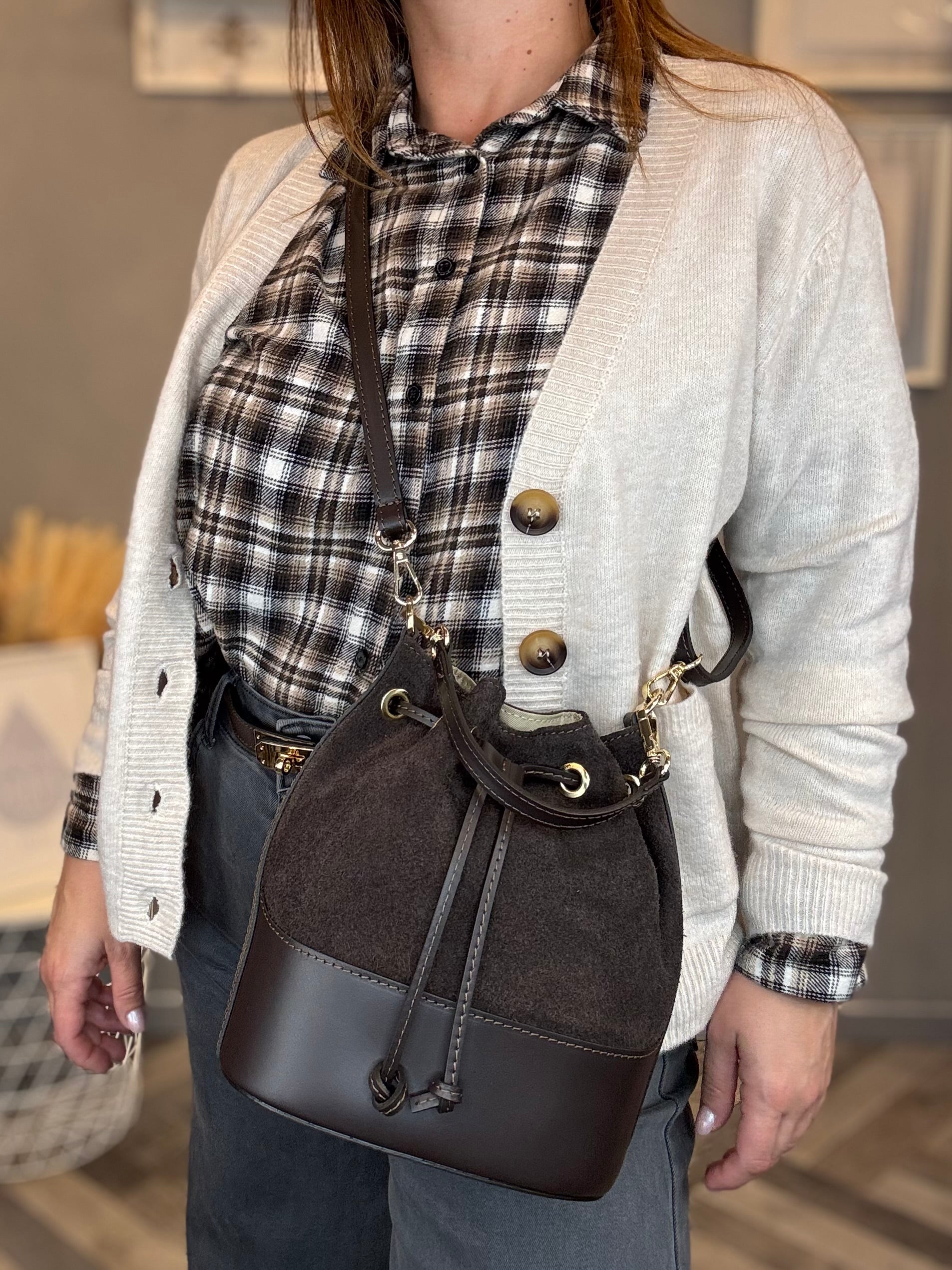 Borsa Nora secchiello in vera pelle