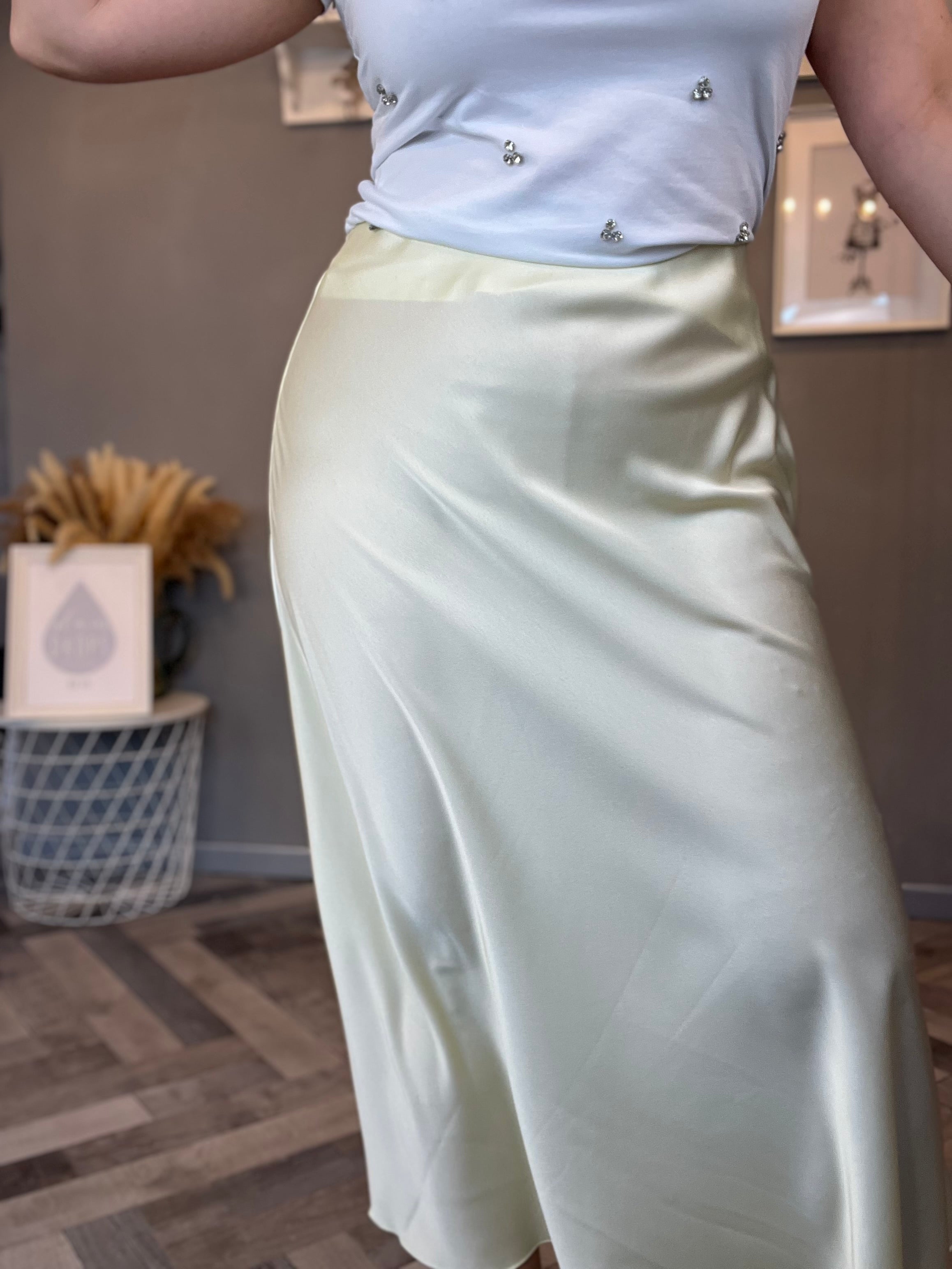 Gonna Midi Leyla new collection