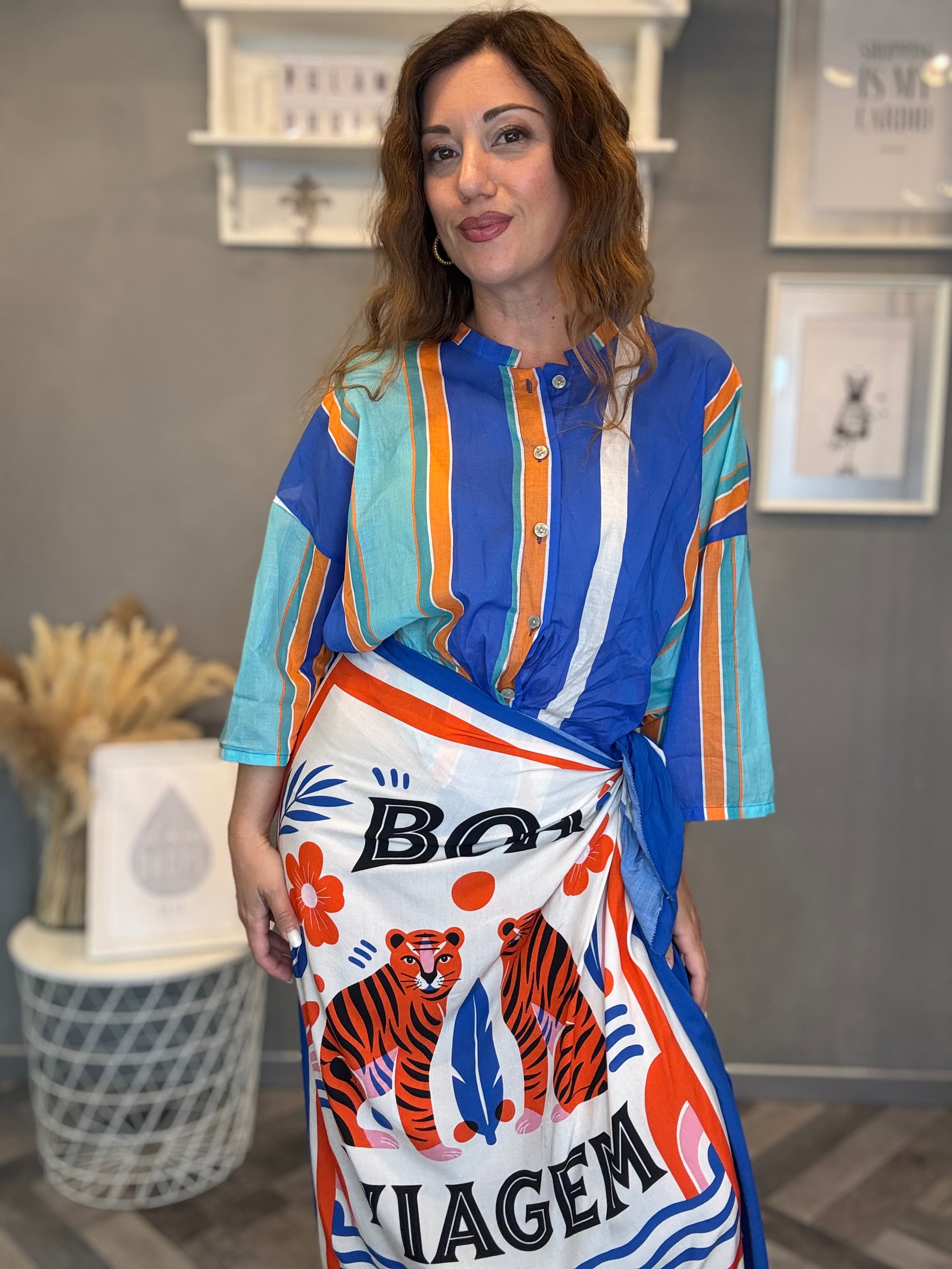 Camicia Isla Bonita coreana multiriga blu, turchese e arancio