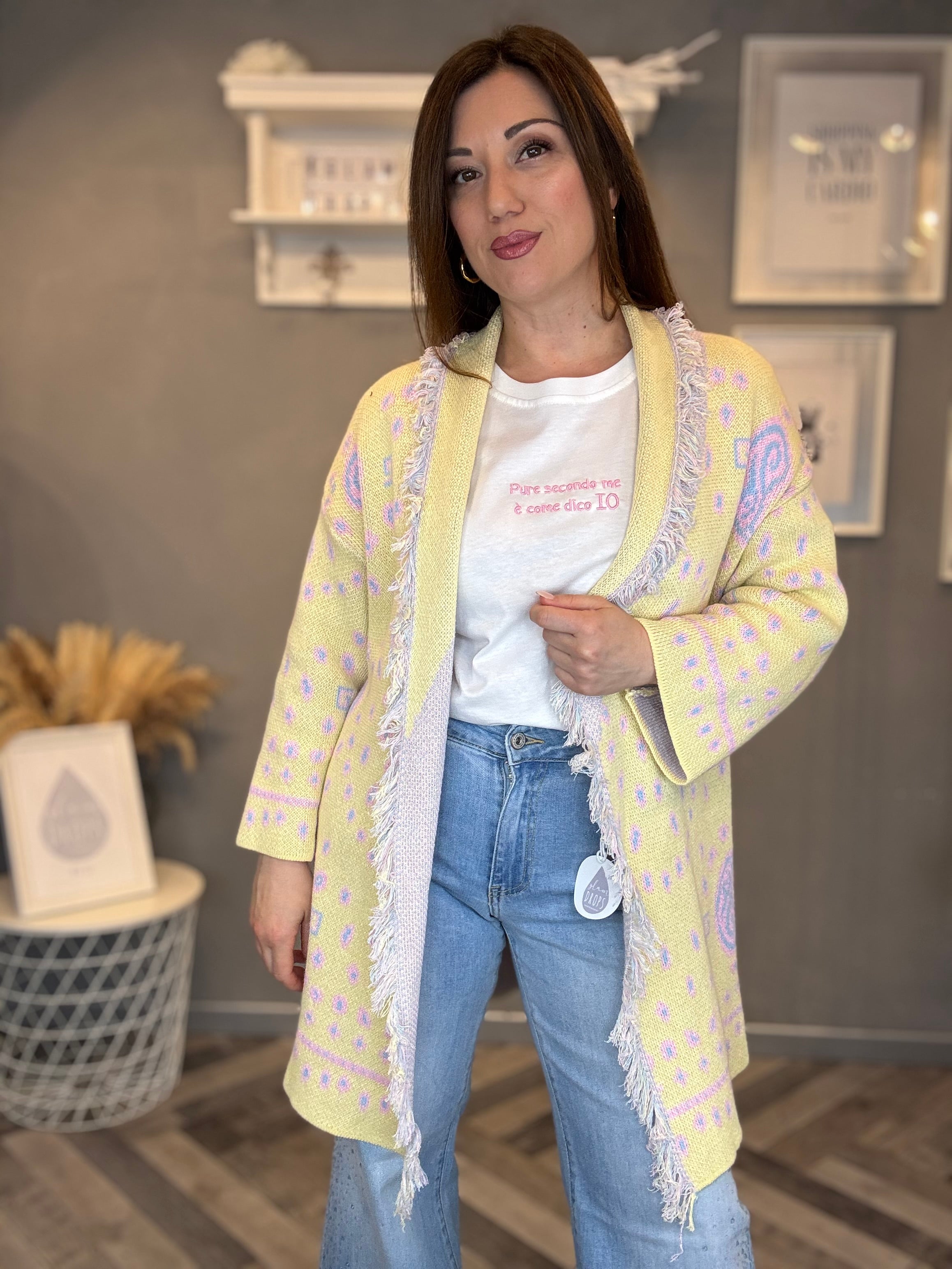 Cardigan jacquard giallo pastello con frange