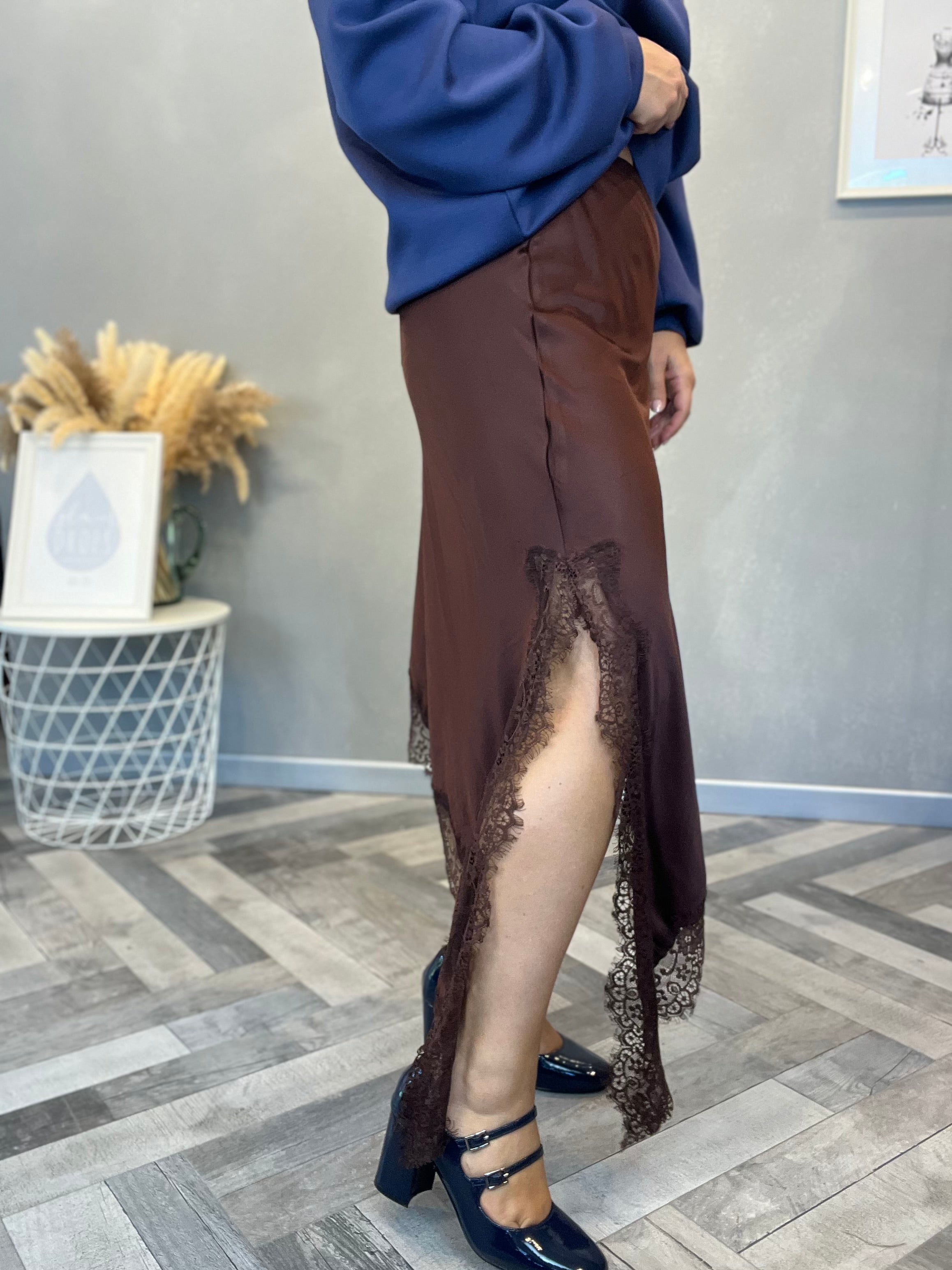 Lumina gonna raso e pizzo cioccolato