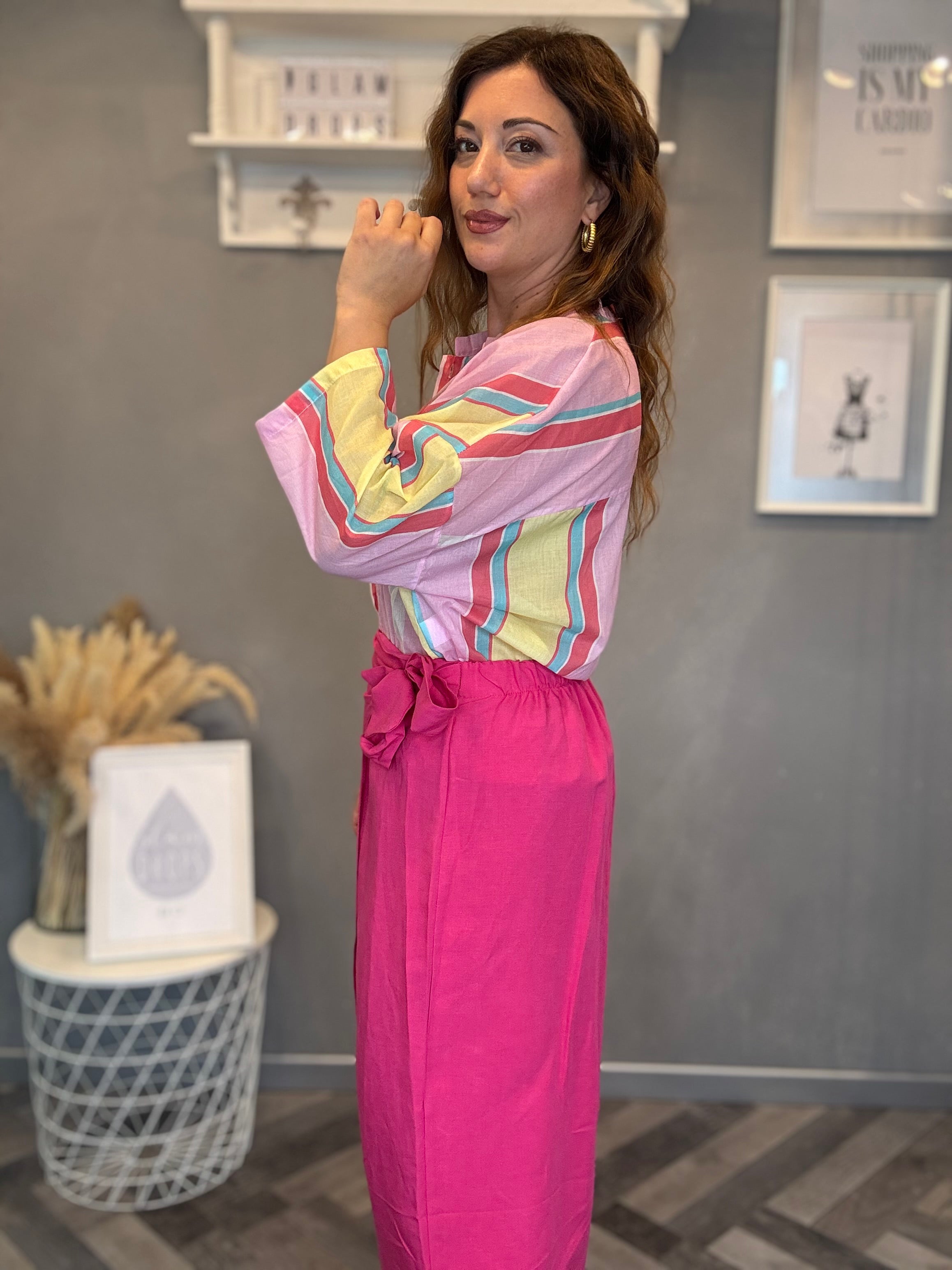 Camicia Isla Bonita coreana multiriga rosa, fucsia e giallo pastello