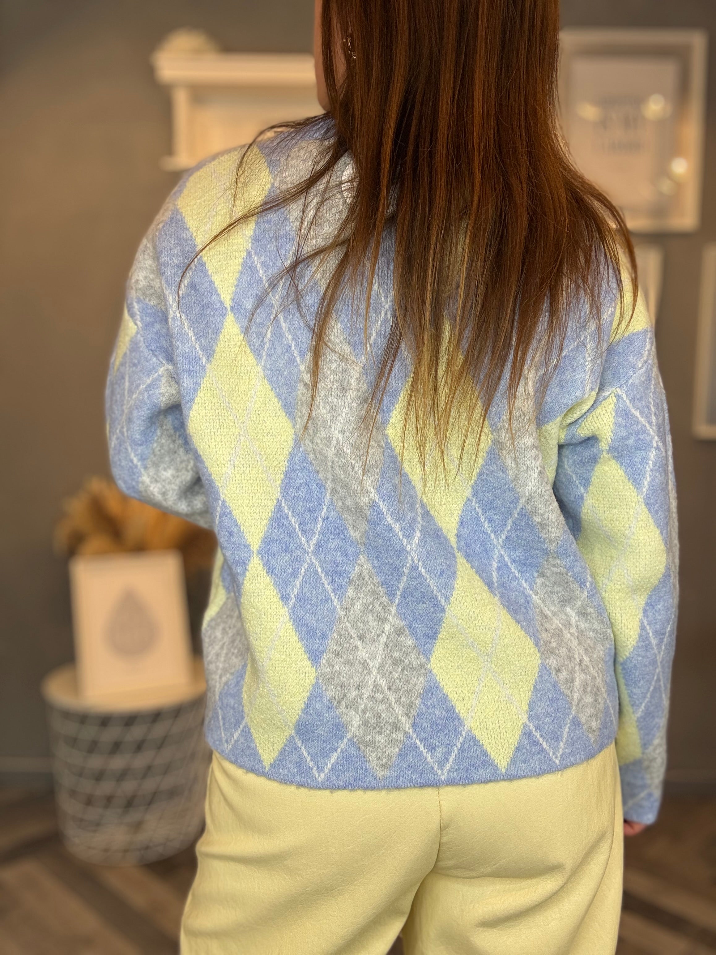 Maglione celeste con rombi