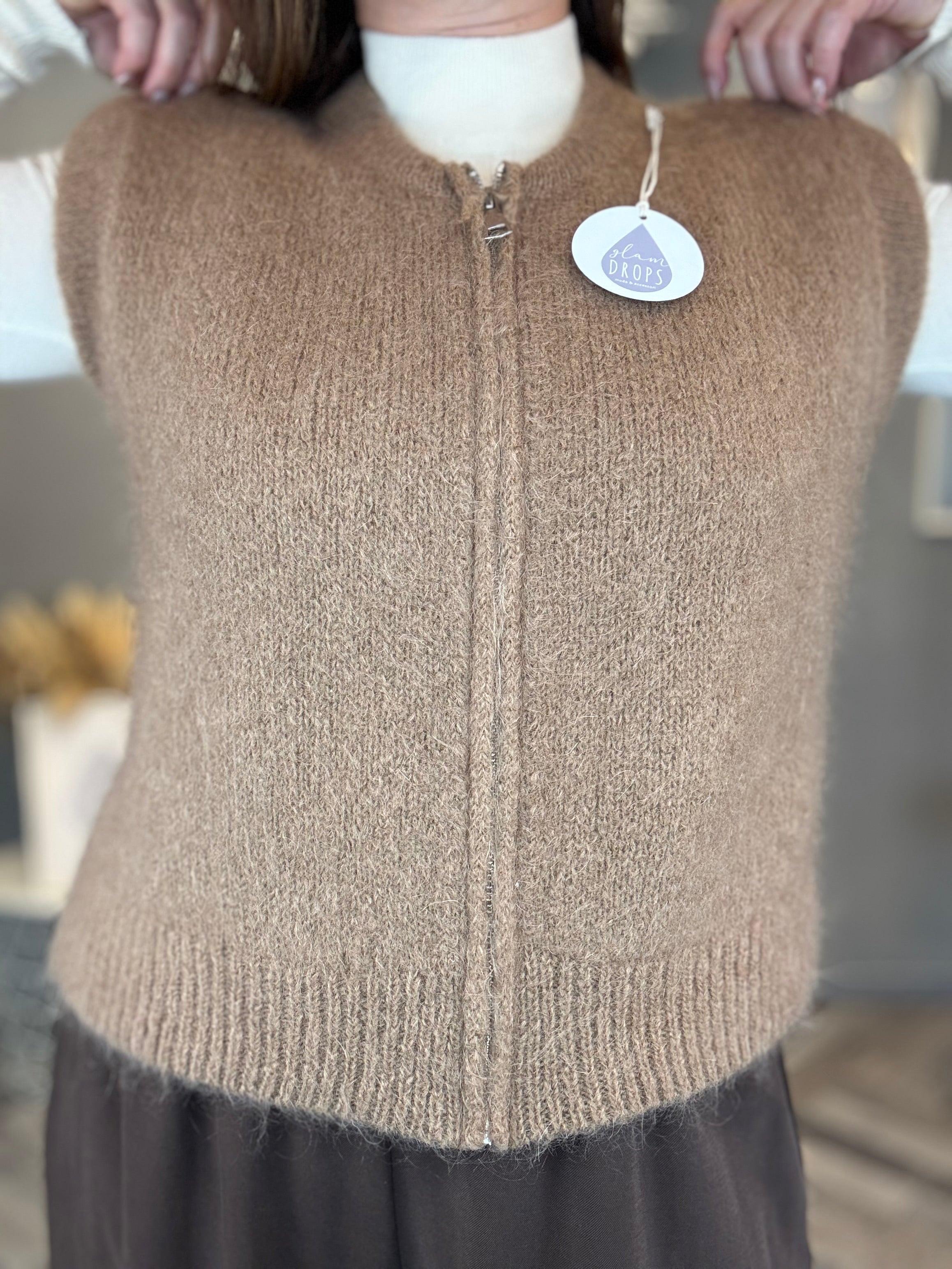 Gilet in maglia con zip camel