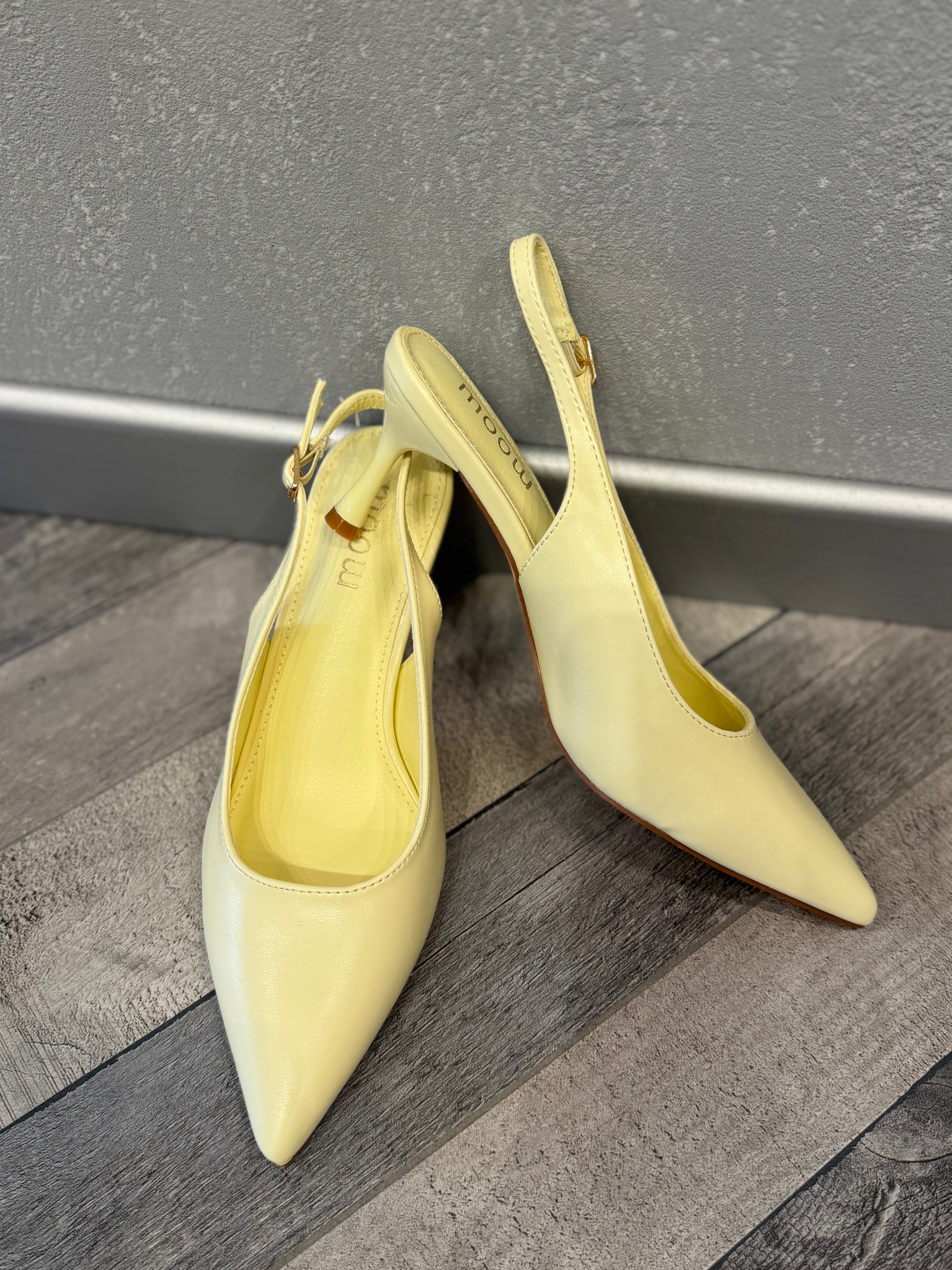 Slingback in ecopelle giallo pastello