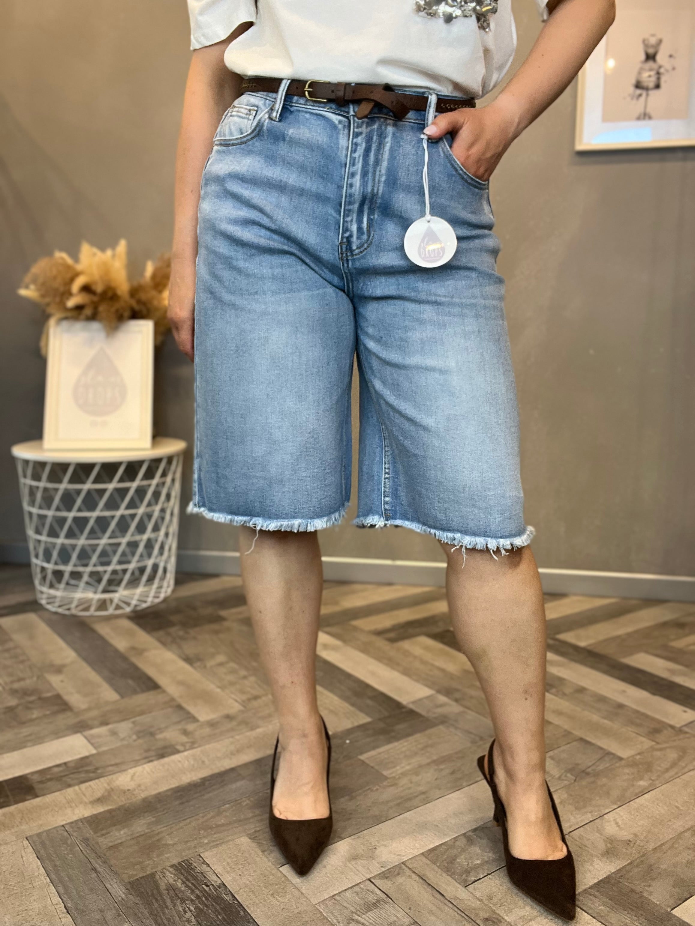 Bermuda di jeans