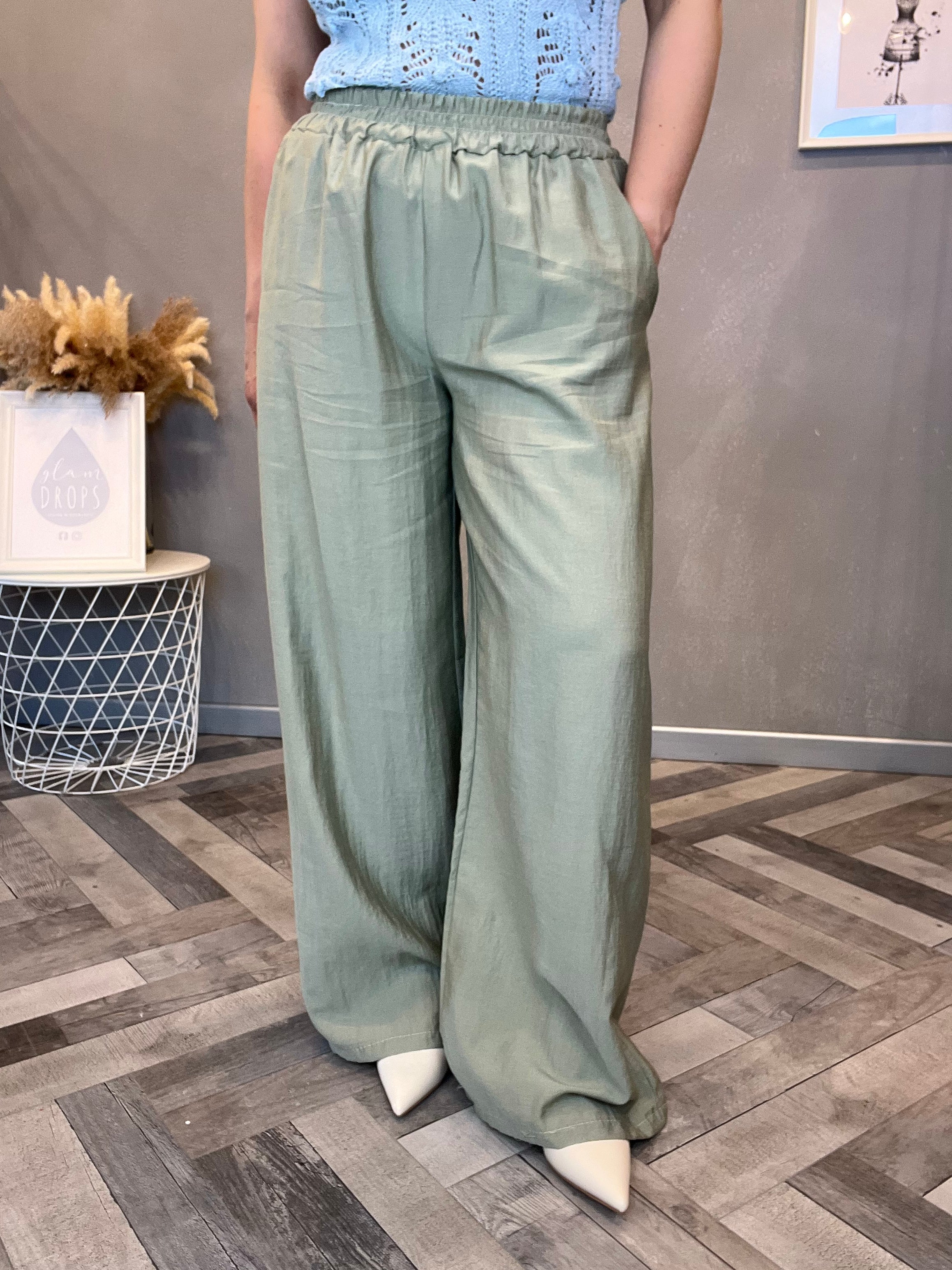 Pantalone palazzo fluido verde salvia