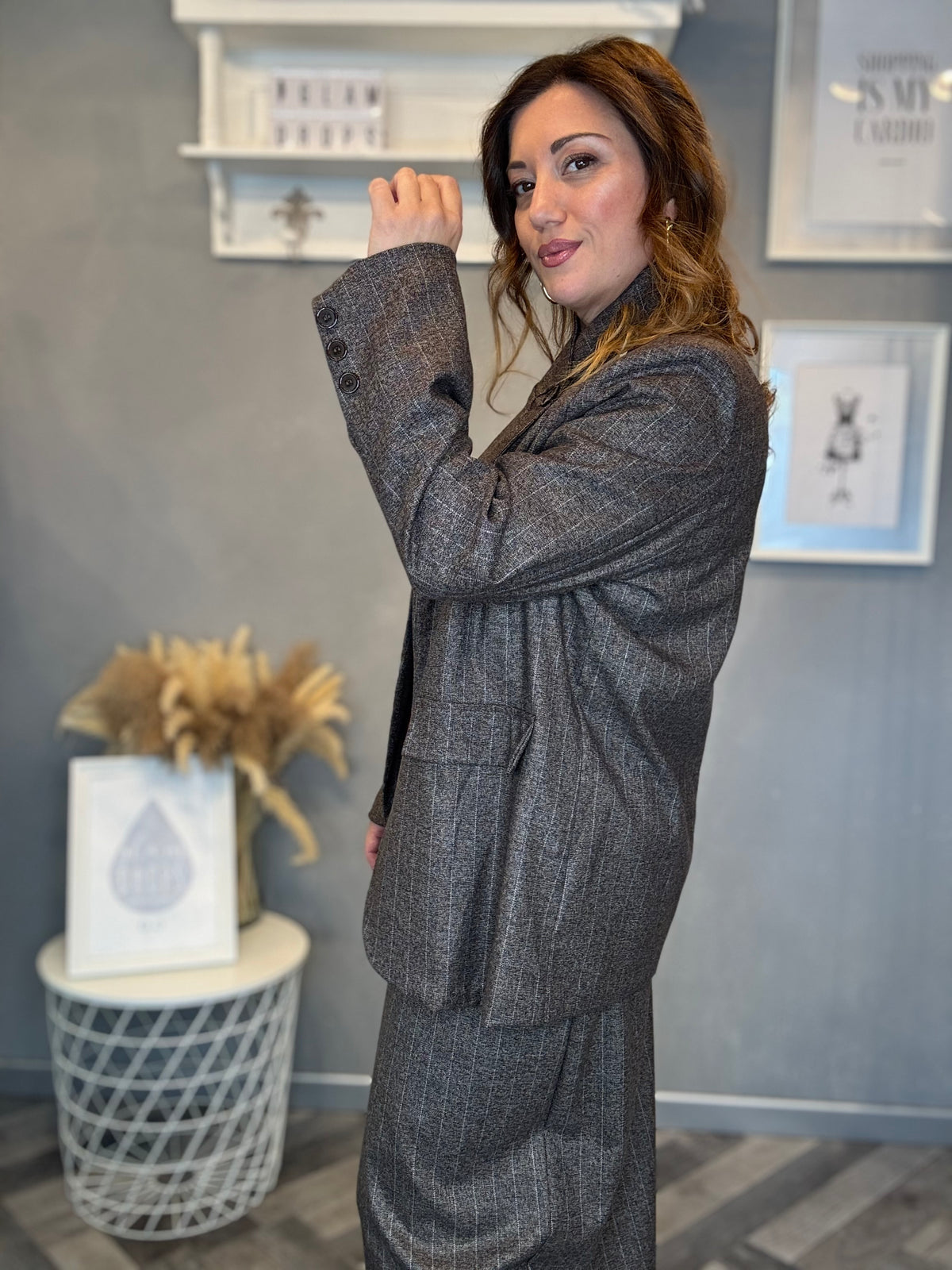 Blazer gessato fango collo incrociato