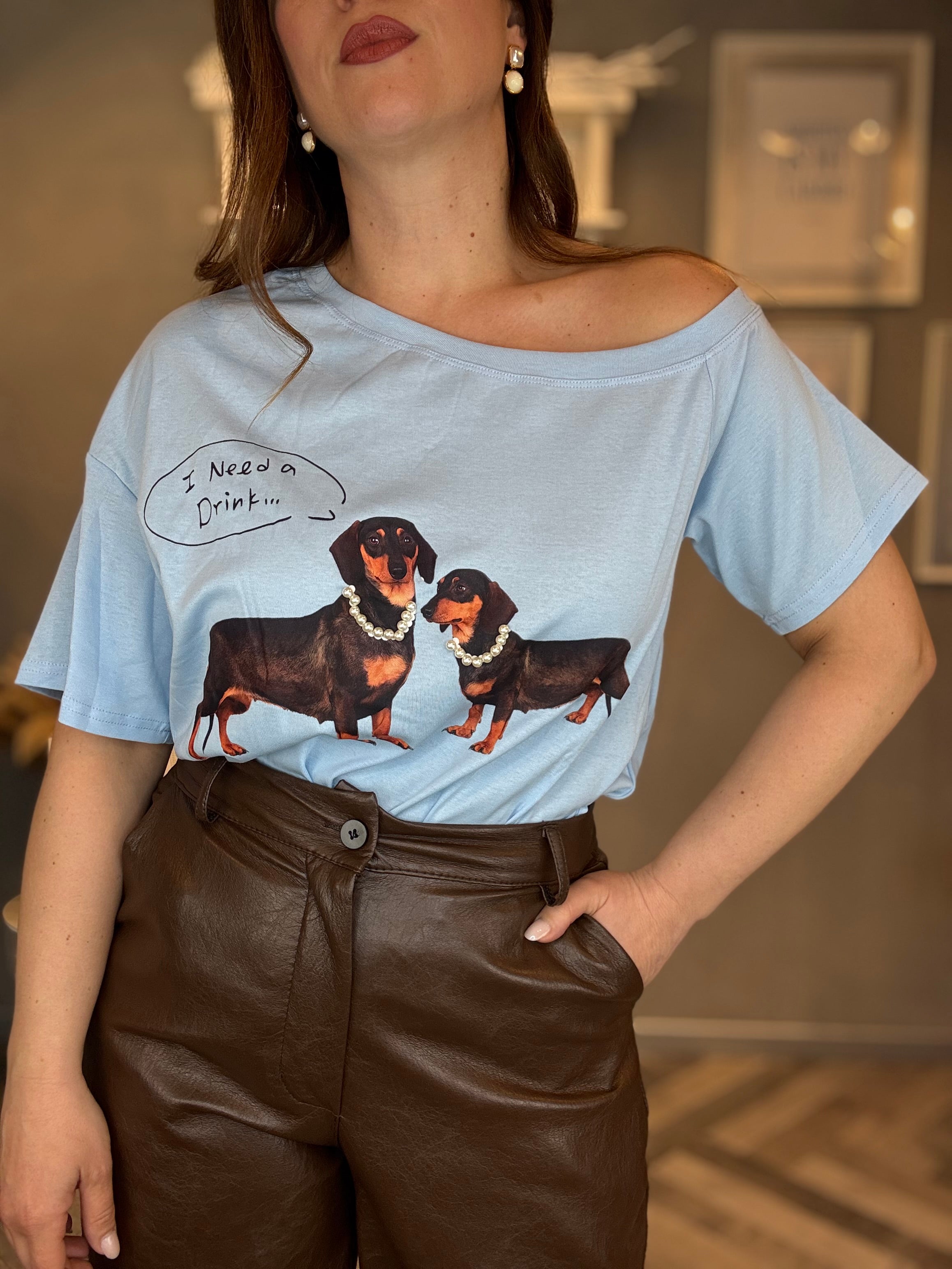 T-shirt bassotti celeste