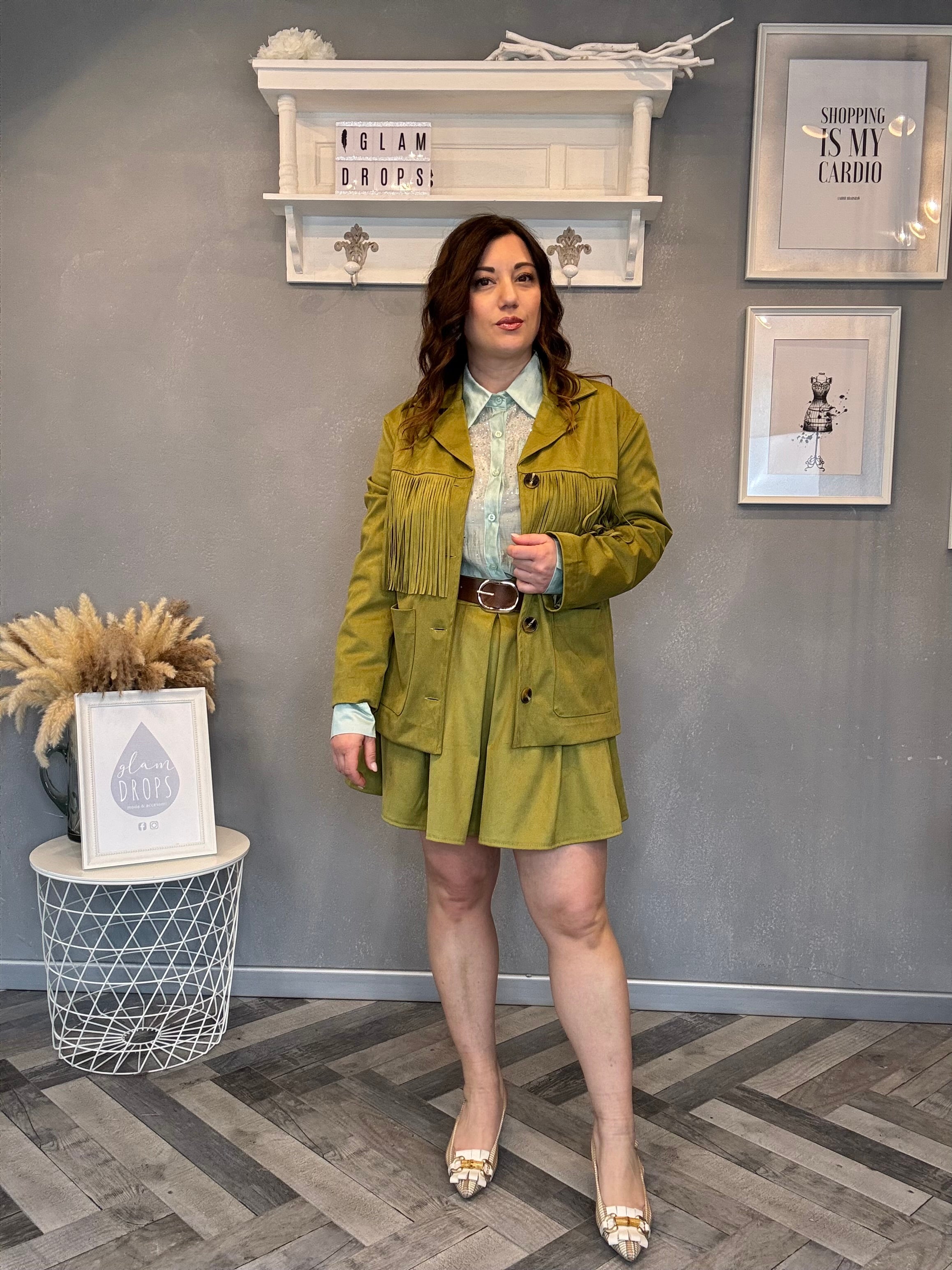 Giacca in eco suede effetto scamosciato con frange