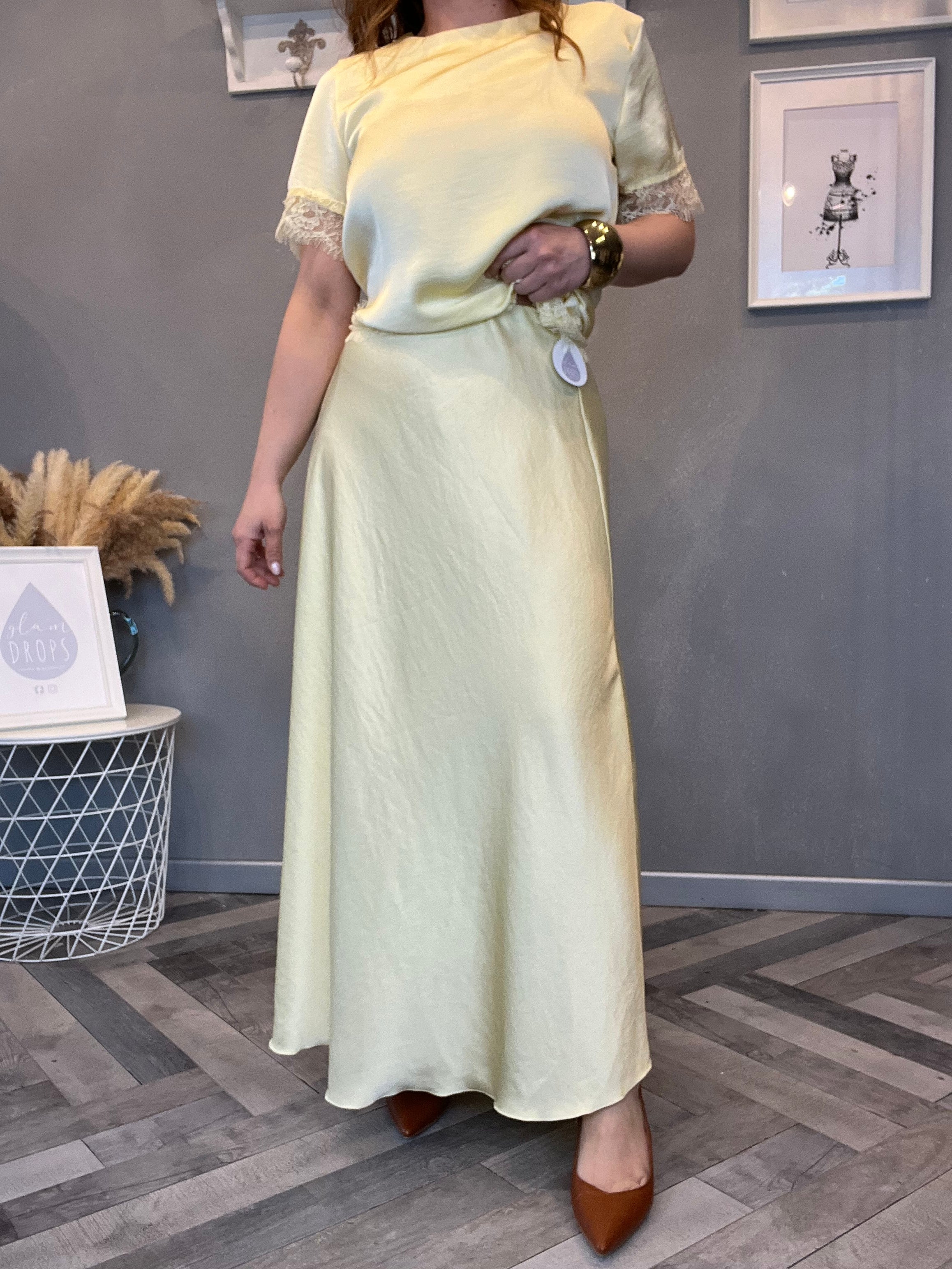 Gonna satin lunga Lety giallo pastello