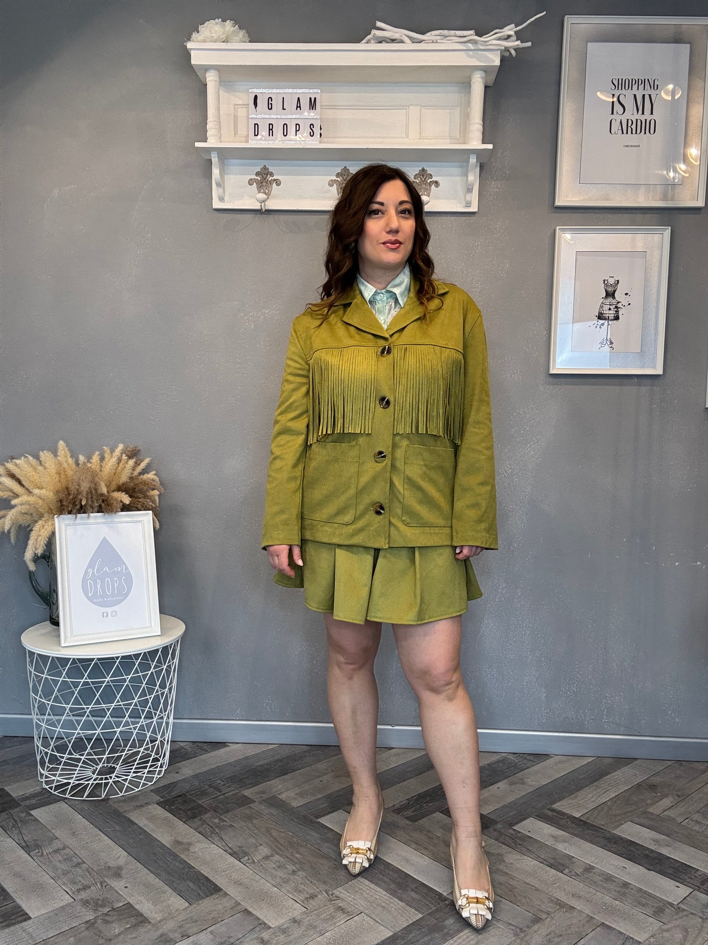 Giacca in eco suede effetto scamosciato con frange