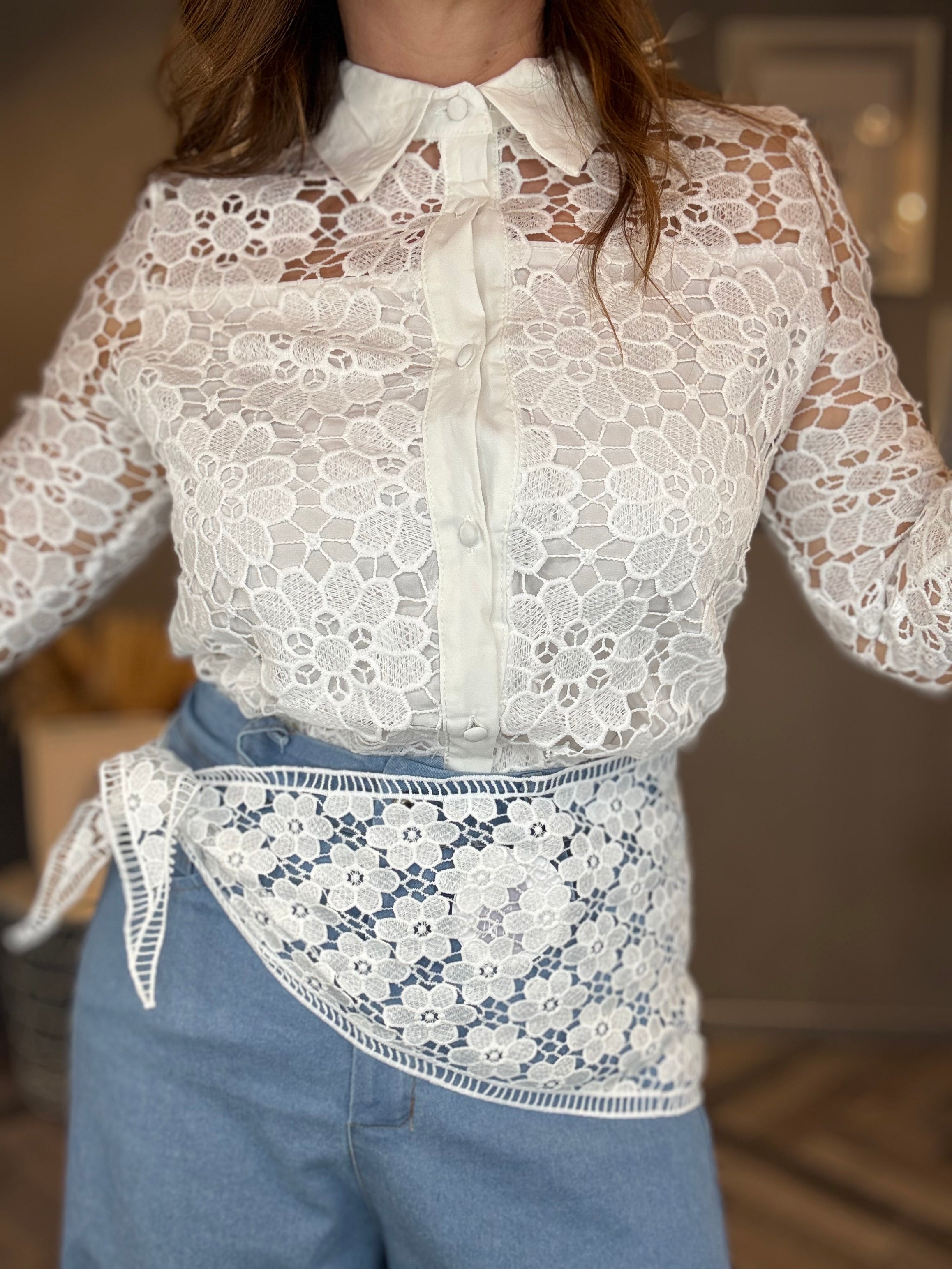 Foulard triangolare in pizzo fiori