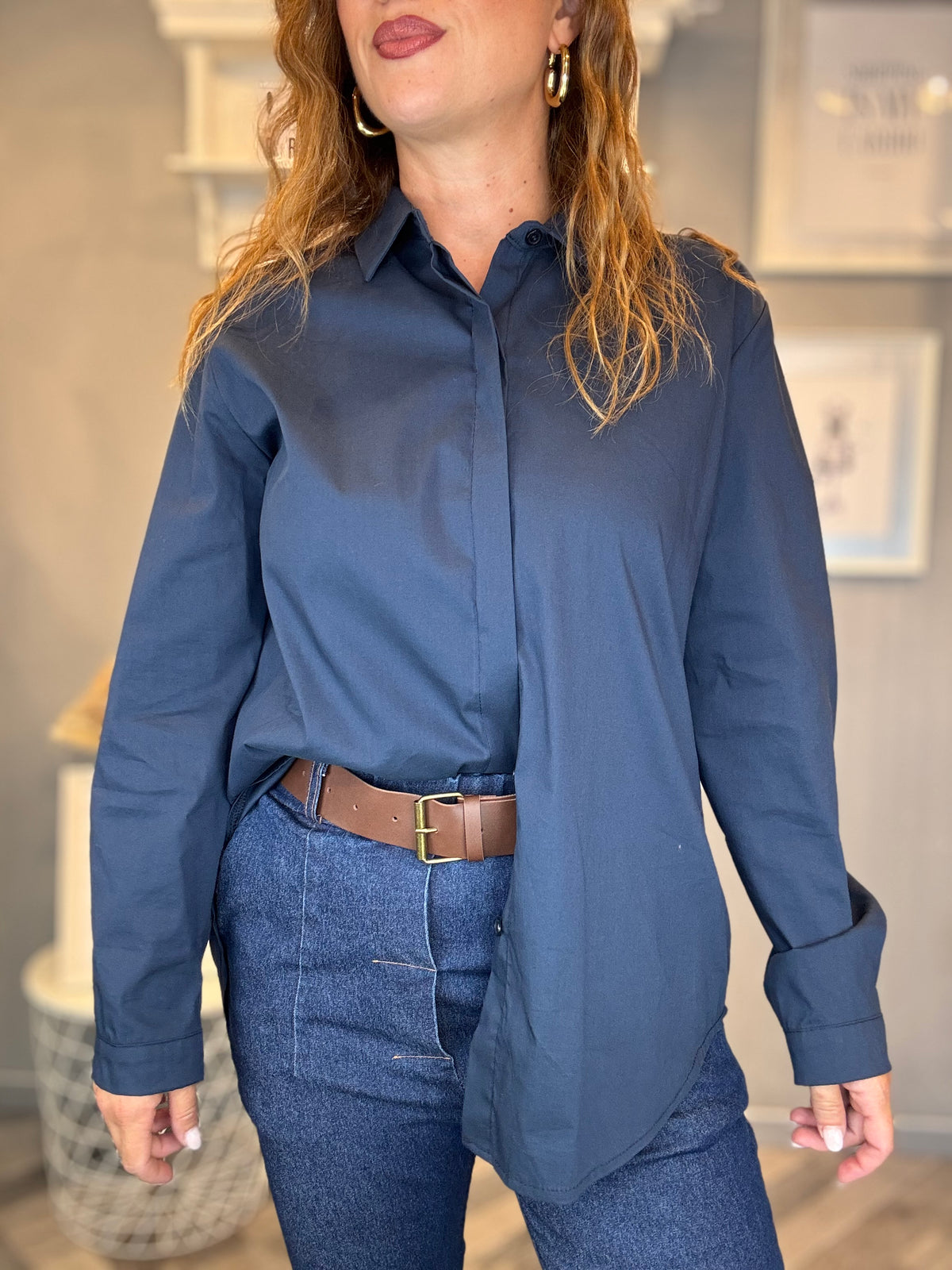 Camicia over Essential blu