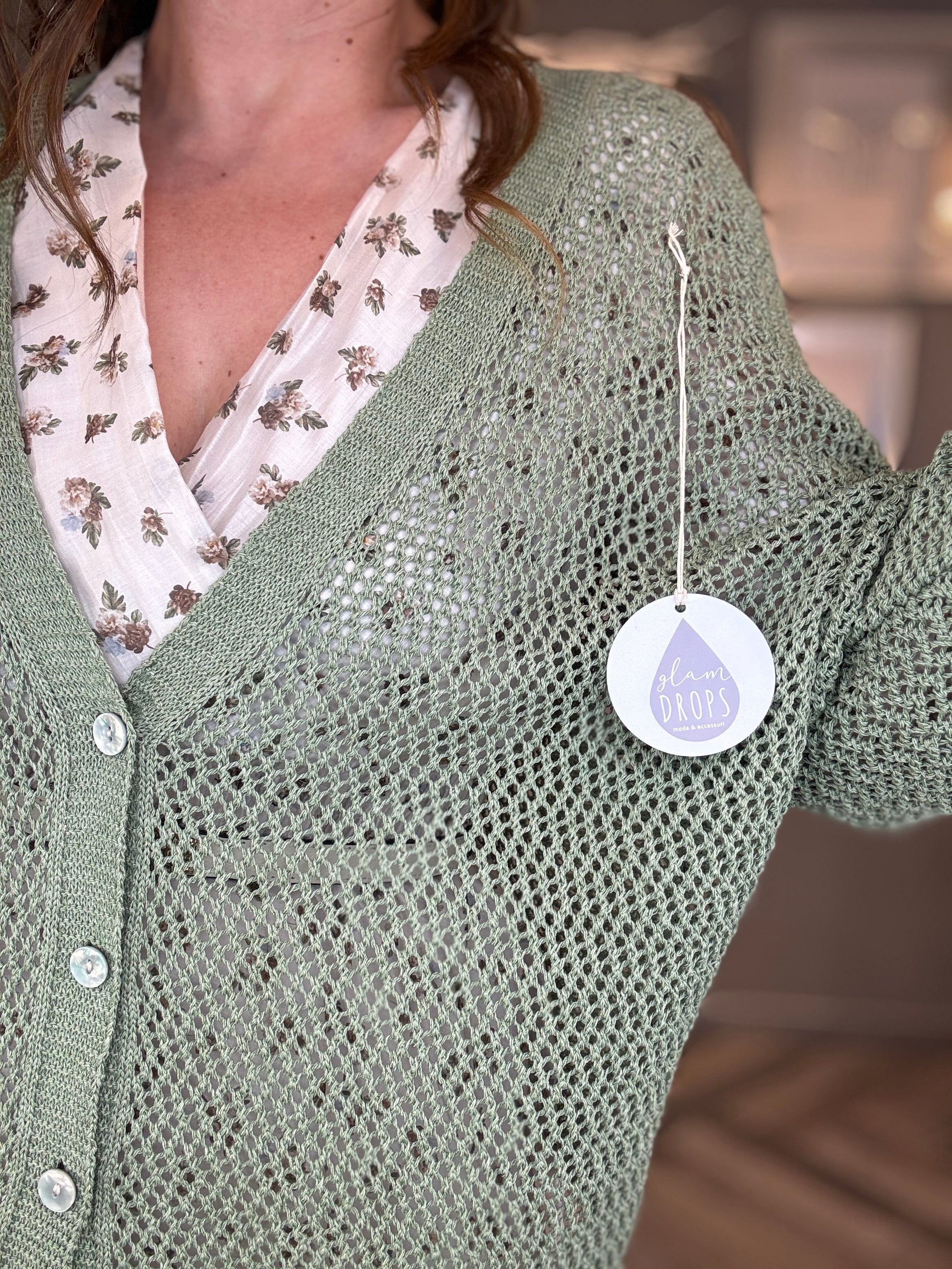 Cardigan traforato in cotone verde salvia