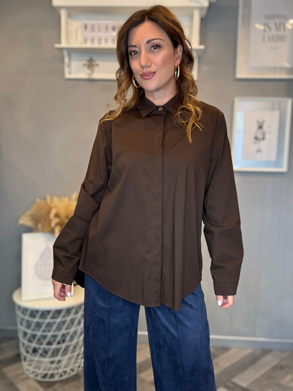 Camicia over Essential cioccolato