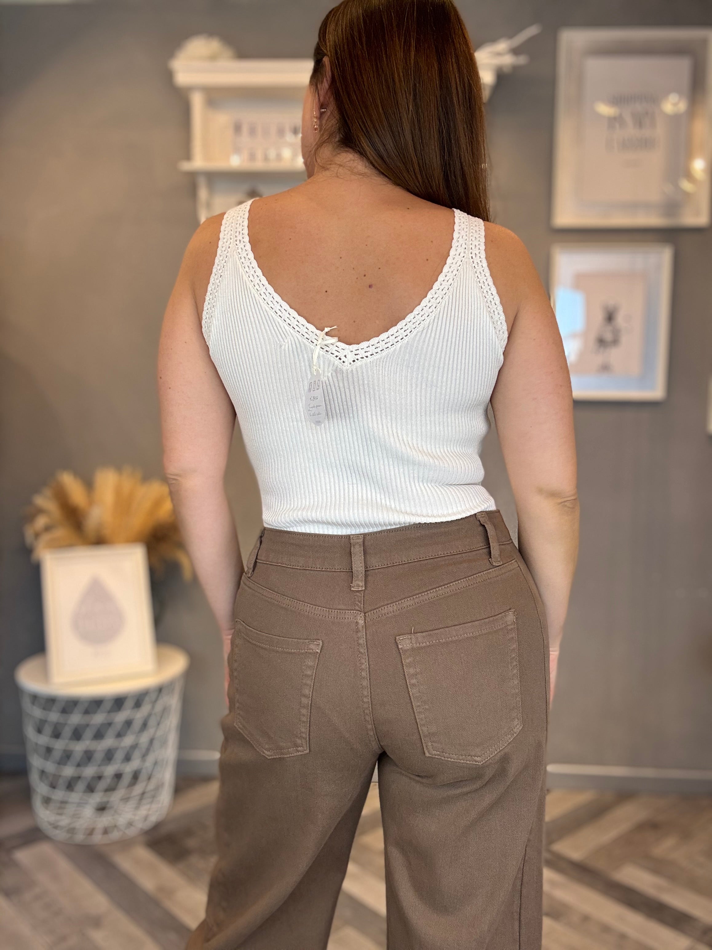 Body costina scollo pizzo burro