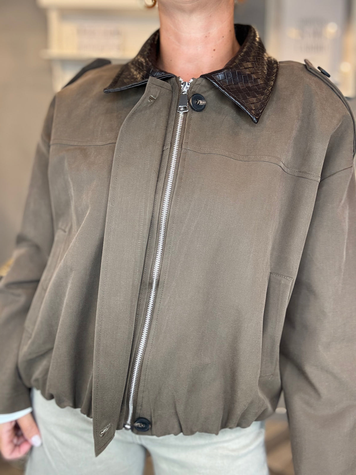 Bomber collo intrecciato fango