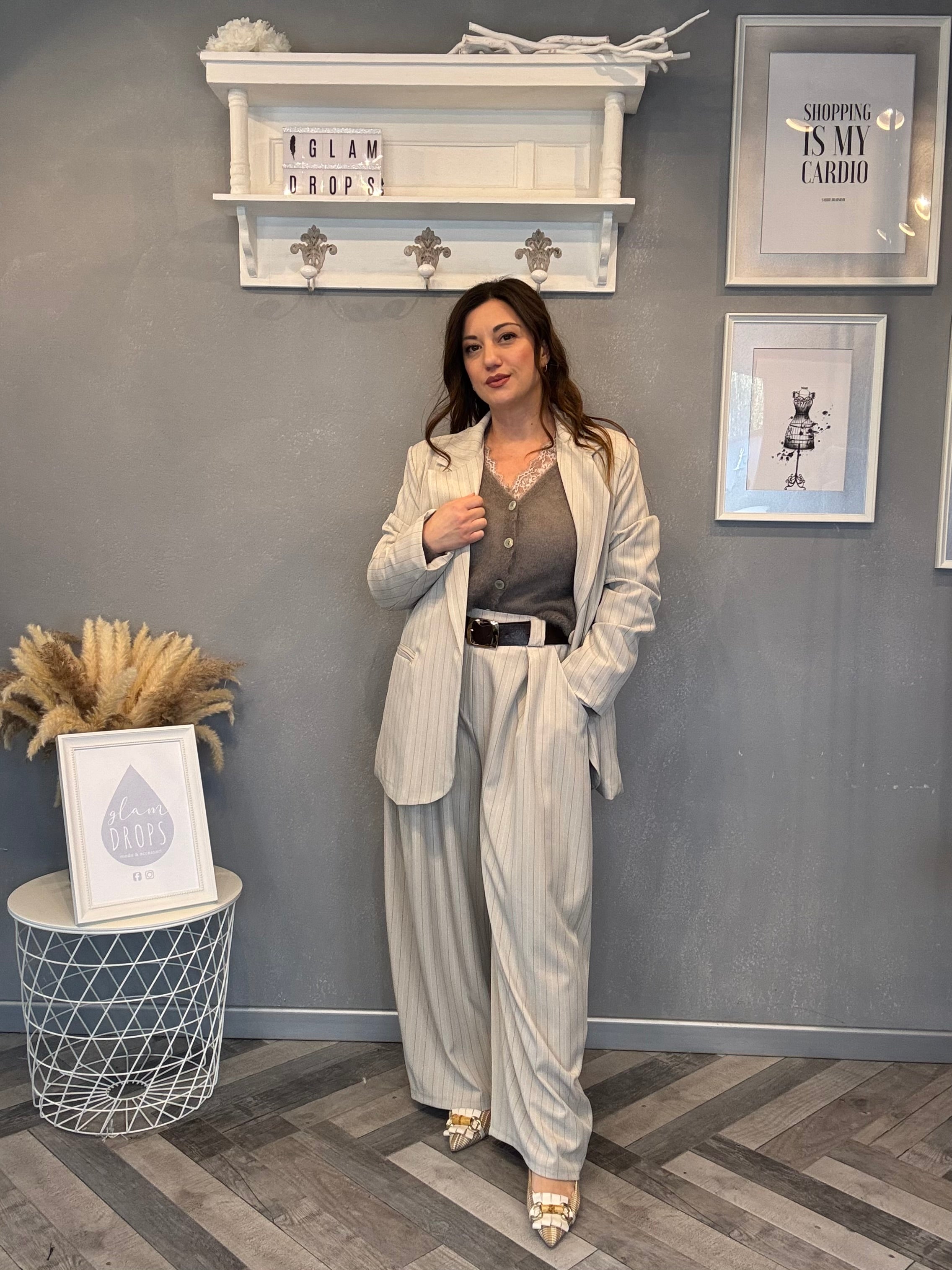 Tailleur a righe sabbia