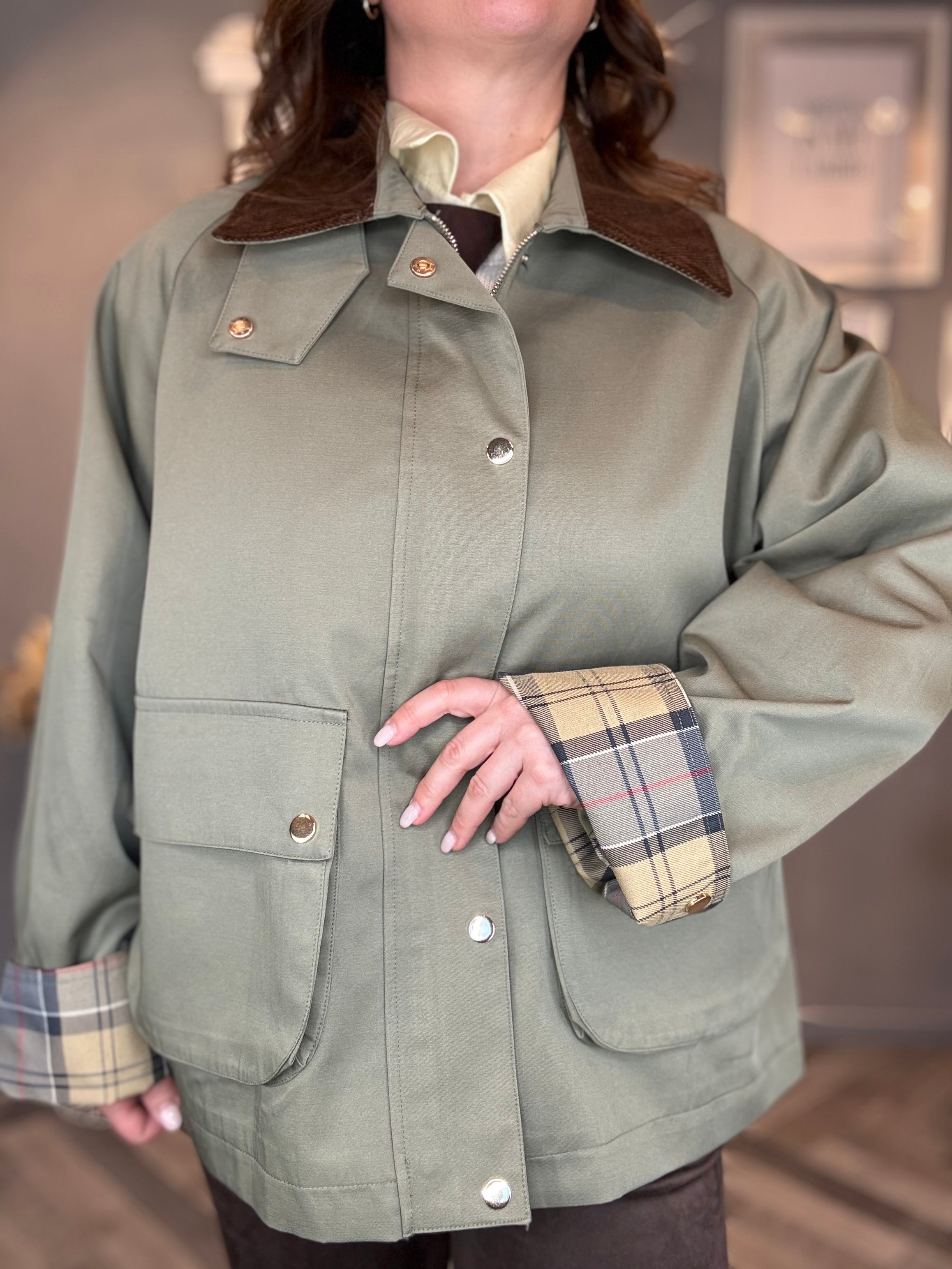 Giacca parka verde militare con dettagli check