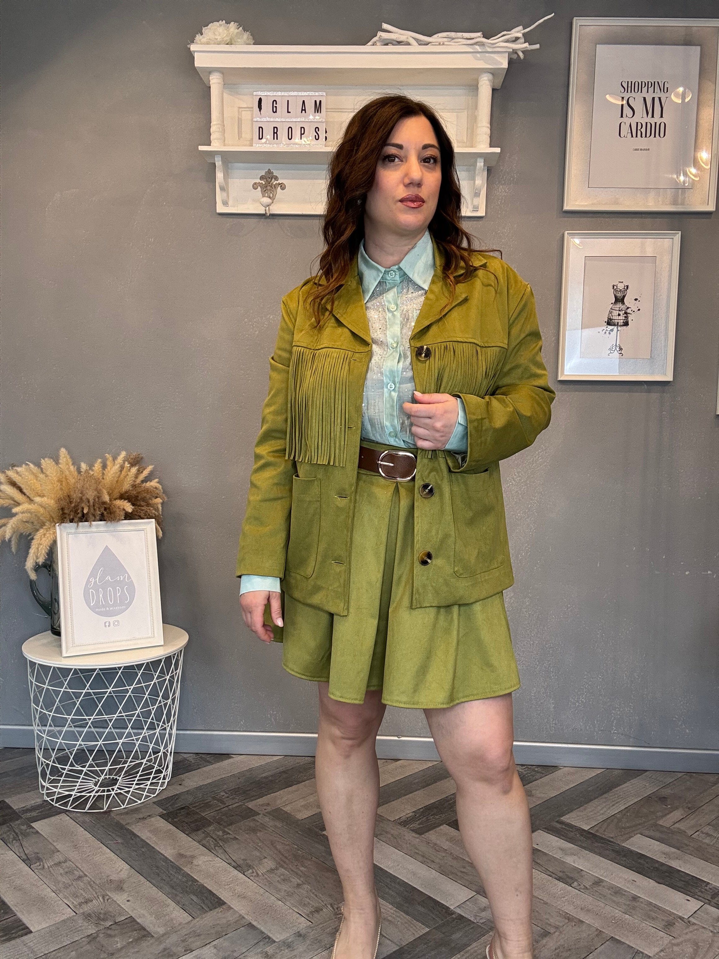 Giacca in eco suede effetto scamosciato con frange
