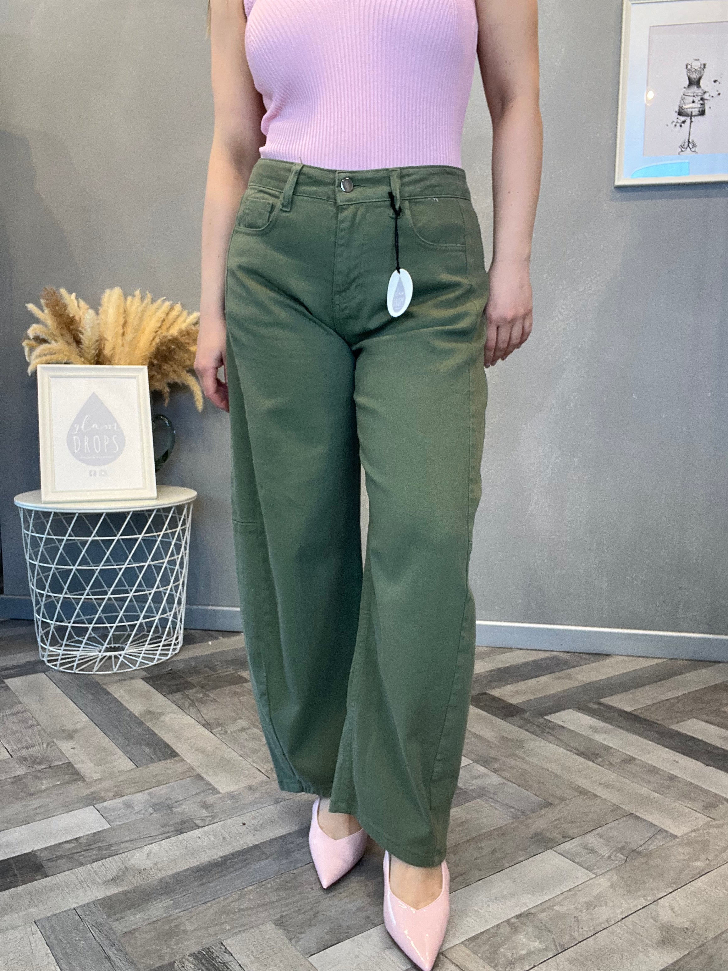 Jeans barrel verde militare