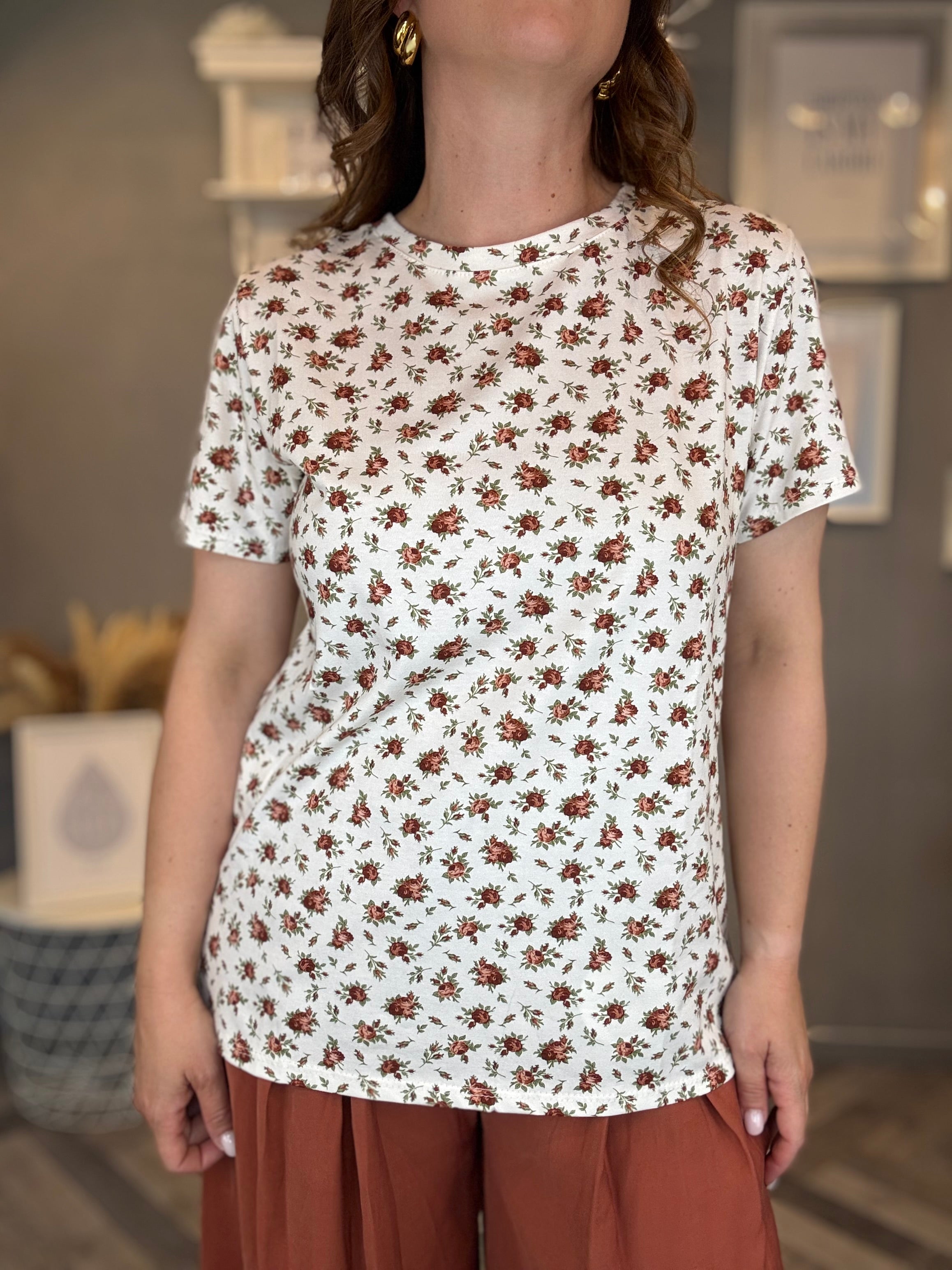 T-shirt fiori cuoio
