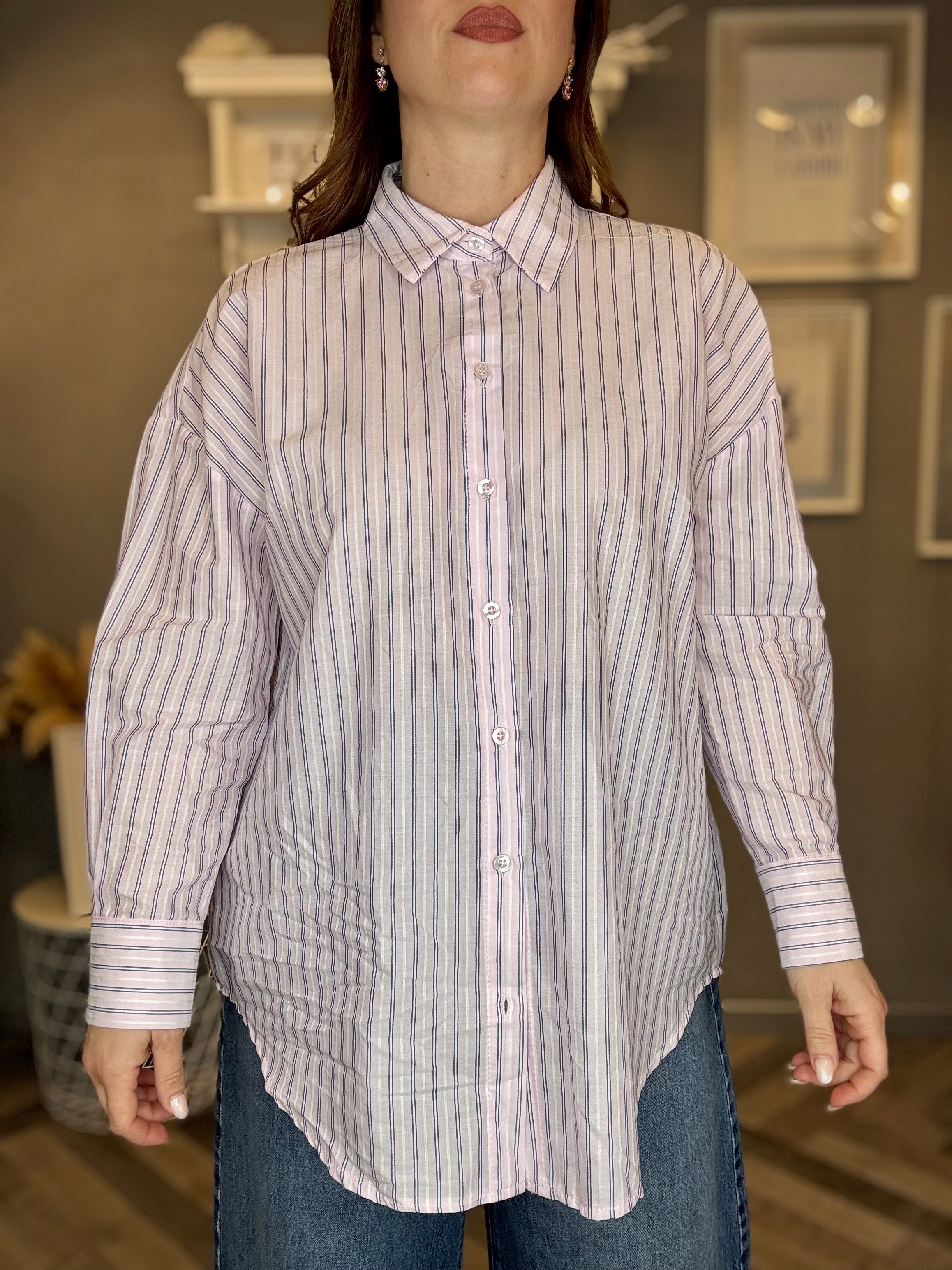 Camicia over rosa righe blu