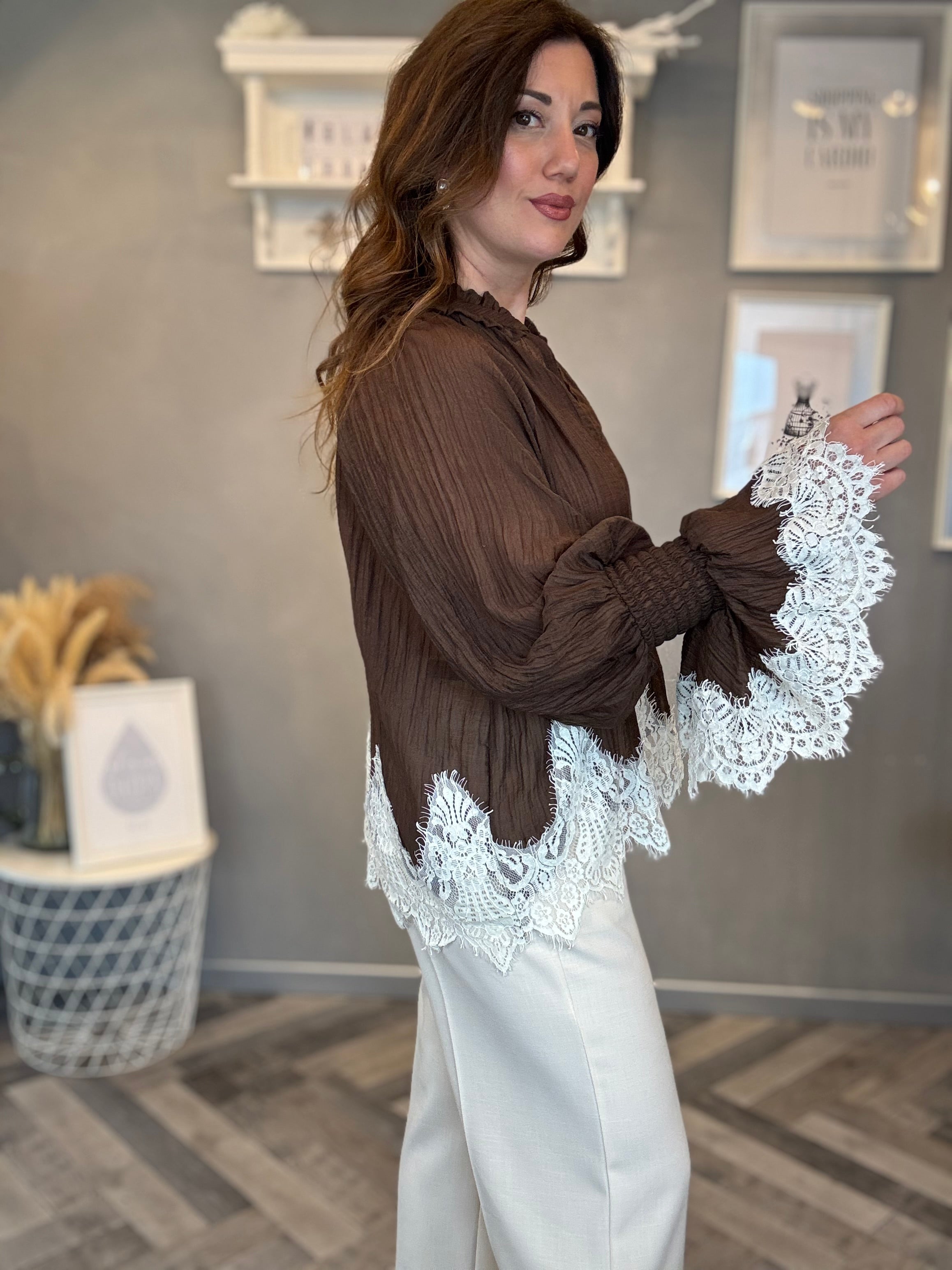 Blusa Romantic lace cioccolato