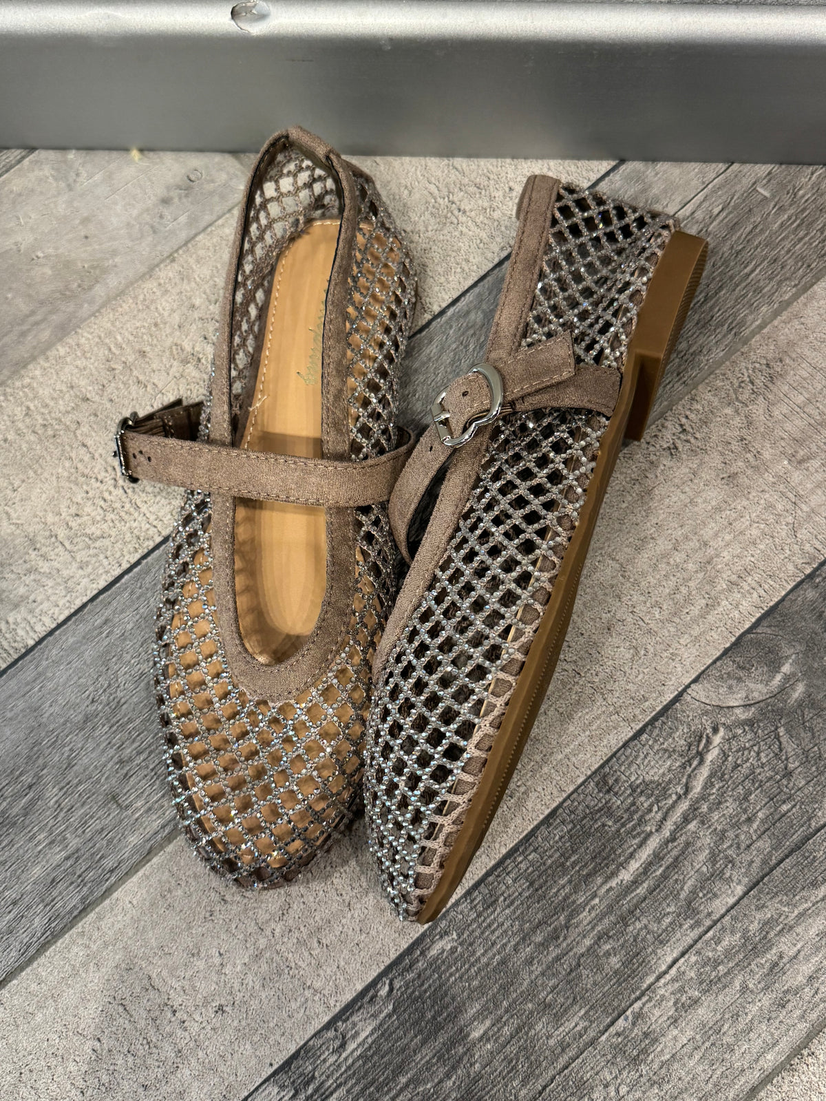 Ballerine a rete con strass tortora