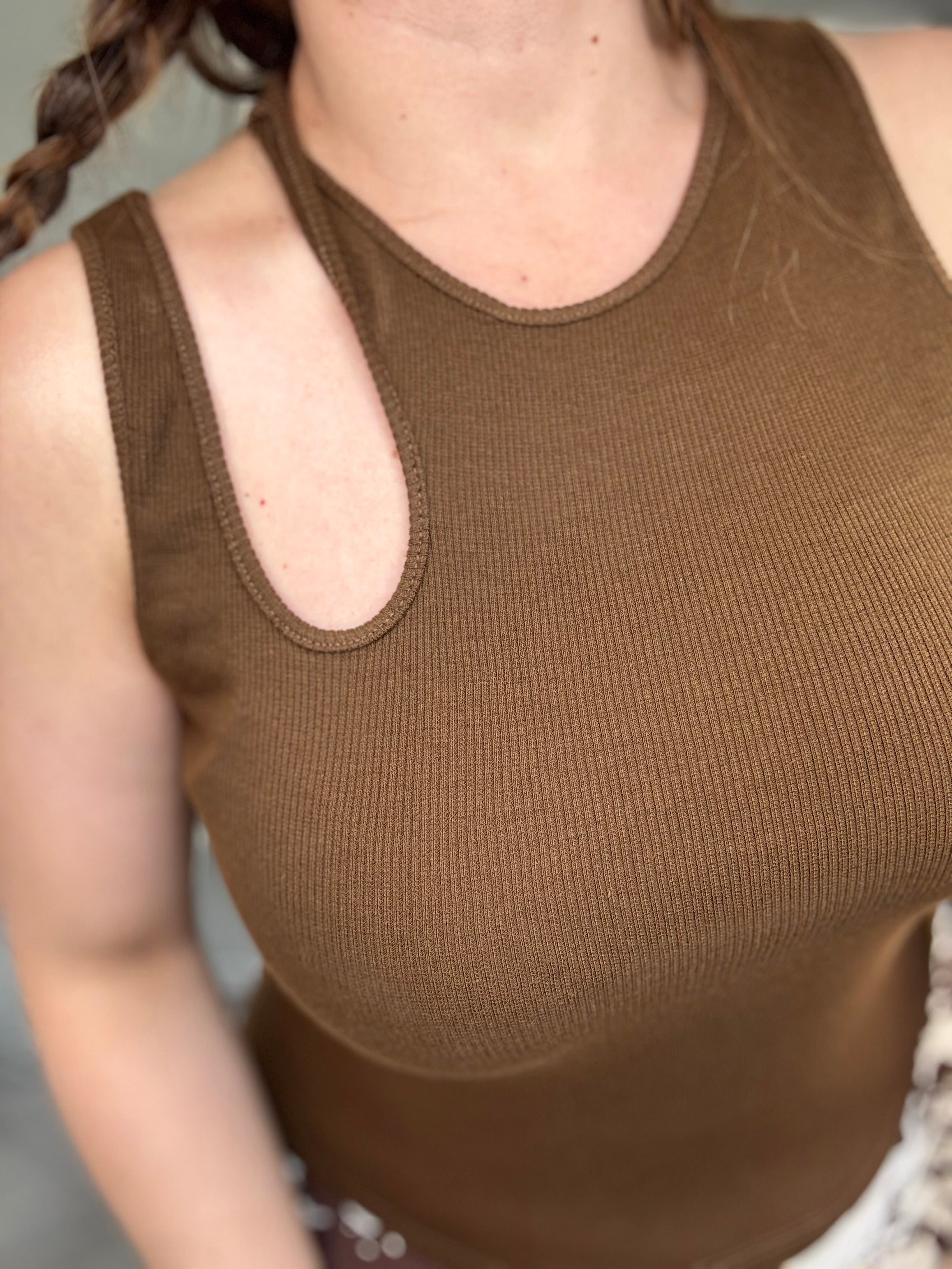Lumina top con dettaglio cut-out