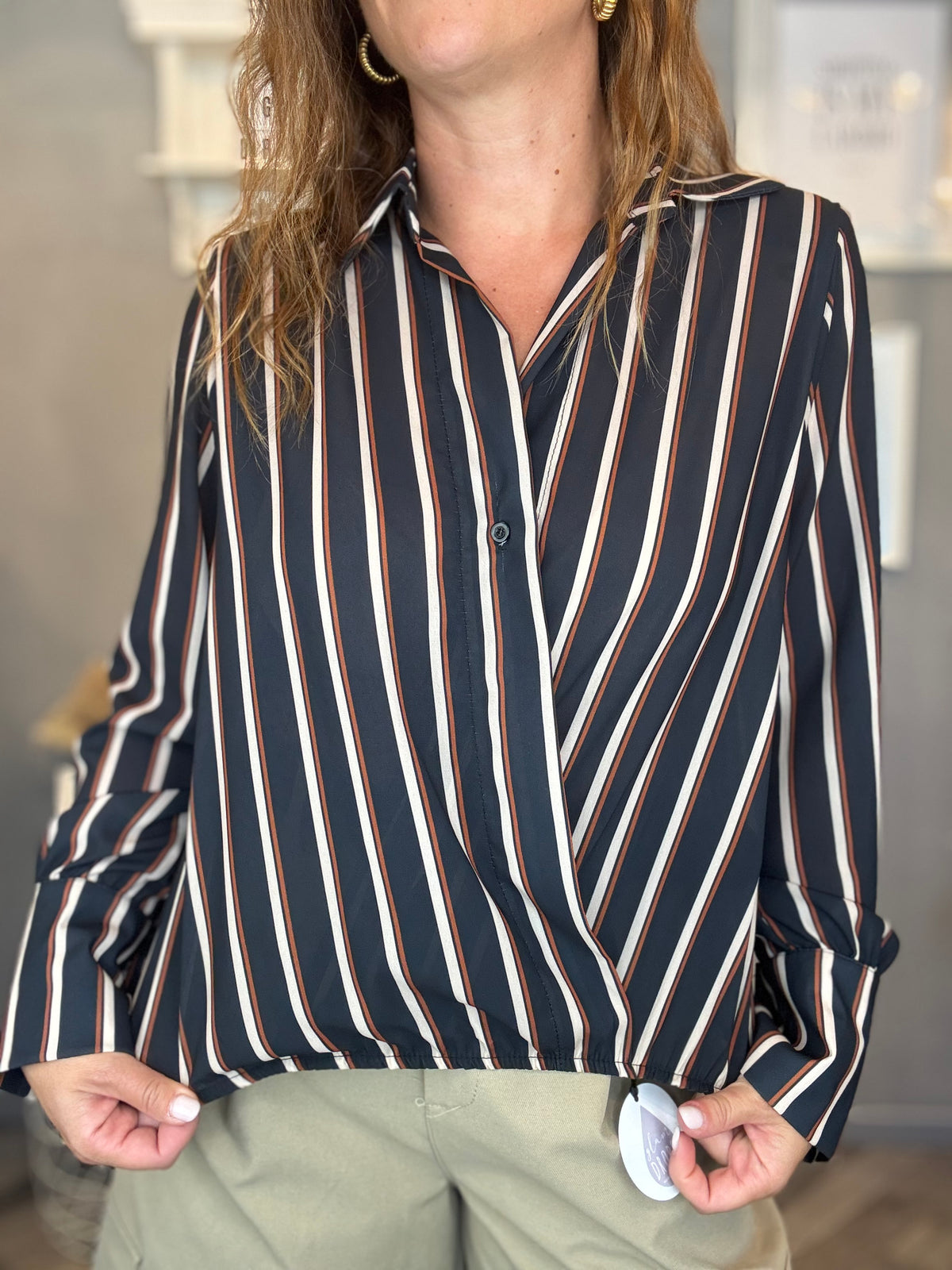 Blusa a incrocio blu righe burro e cuoio