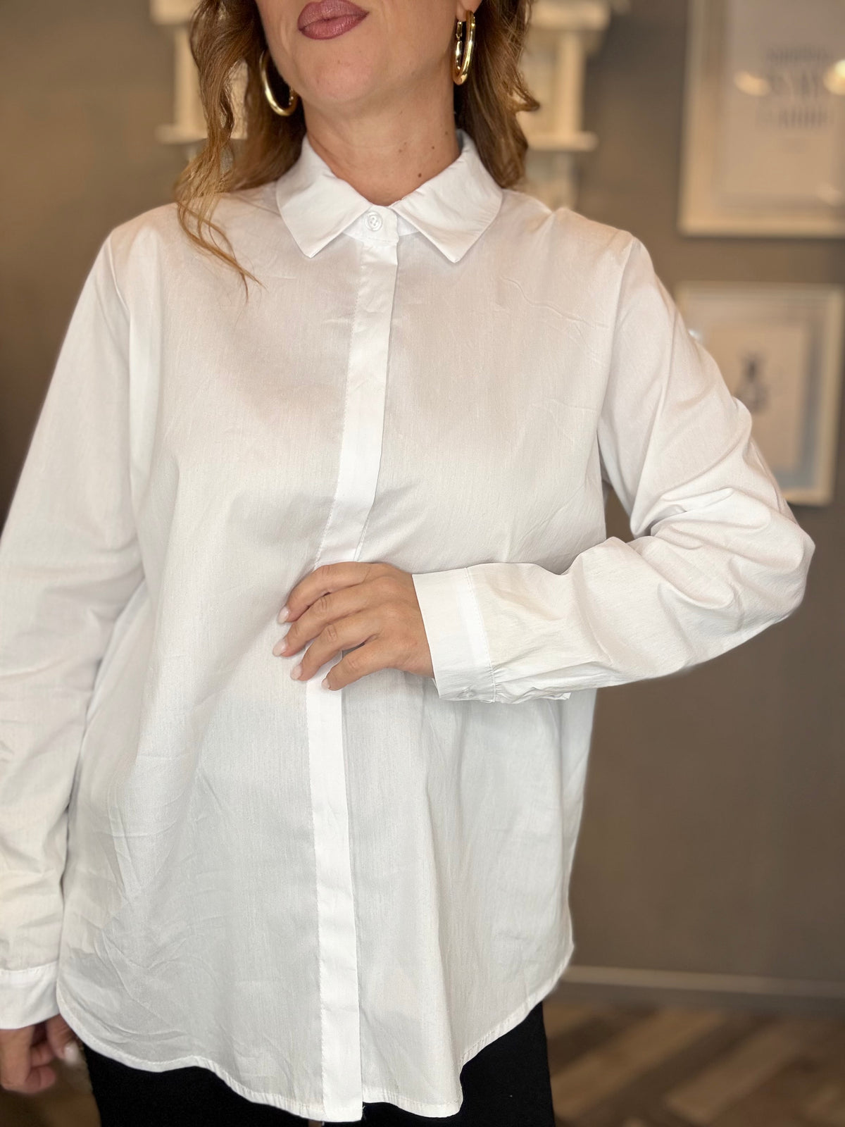 Camicia over Essential bianca