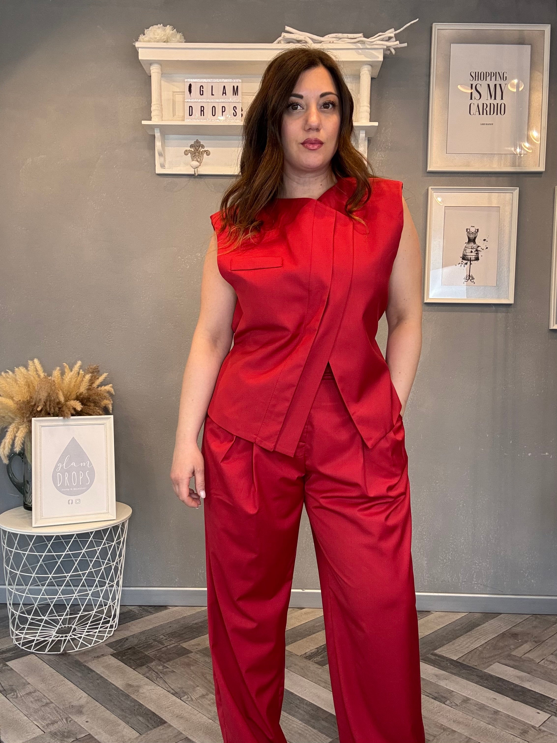 Pantalone sartoriale a vita alta con pinces