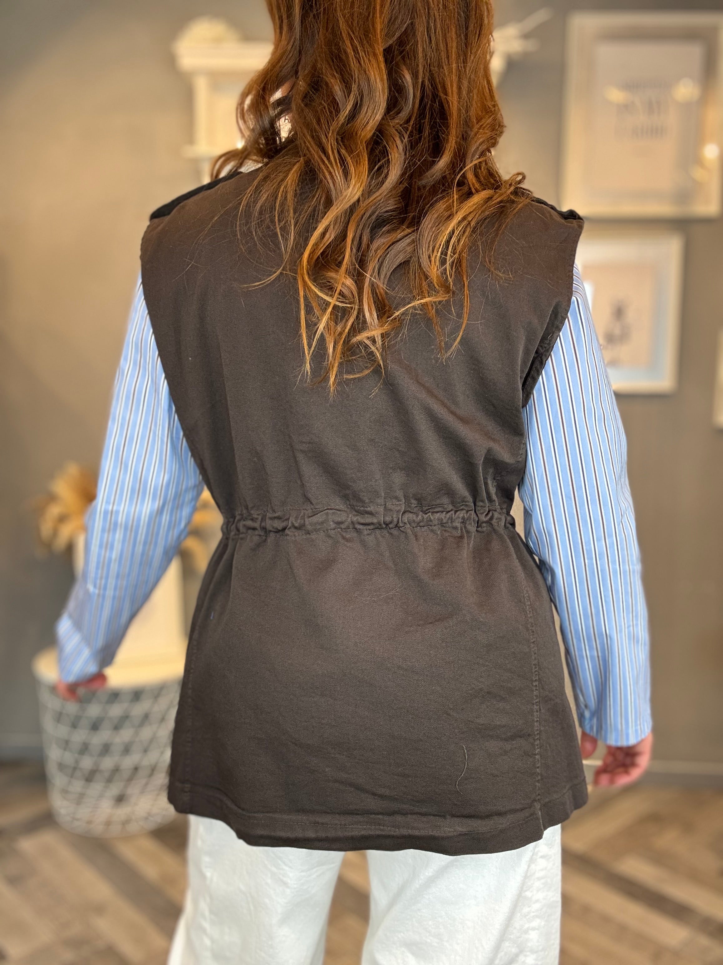Gilet gioiello con cabochon moro